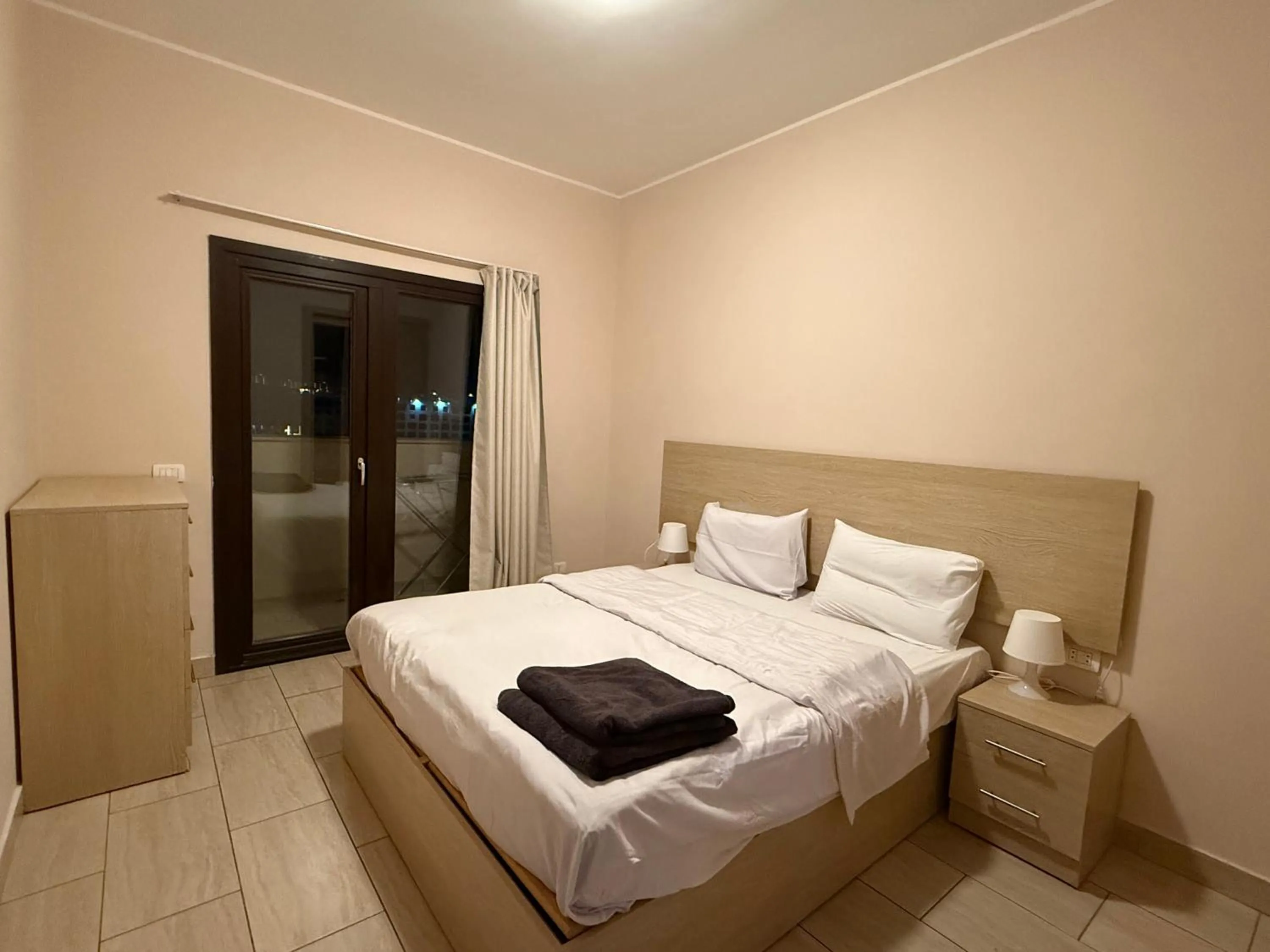 Bed in AlDau Heights Apartments