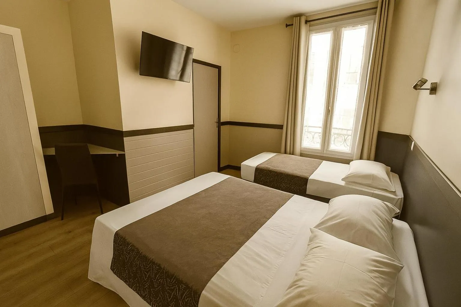 Bed in Hotel des Bains à 10 min de Paris