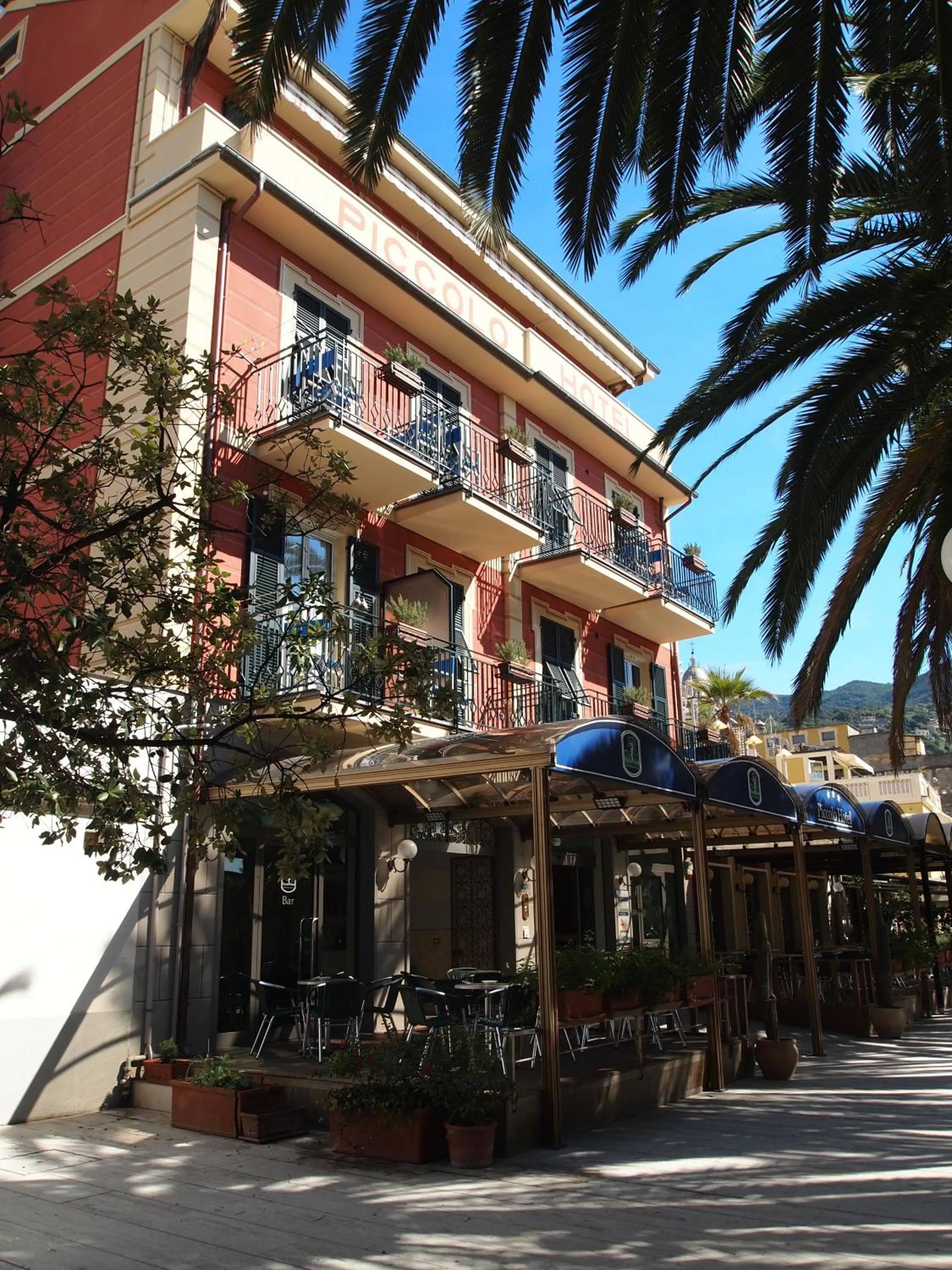 Facade/entrance in Piccolo Hotel