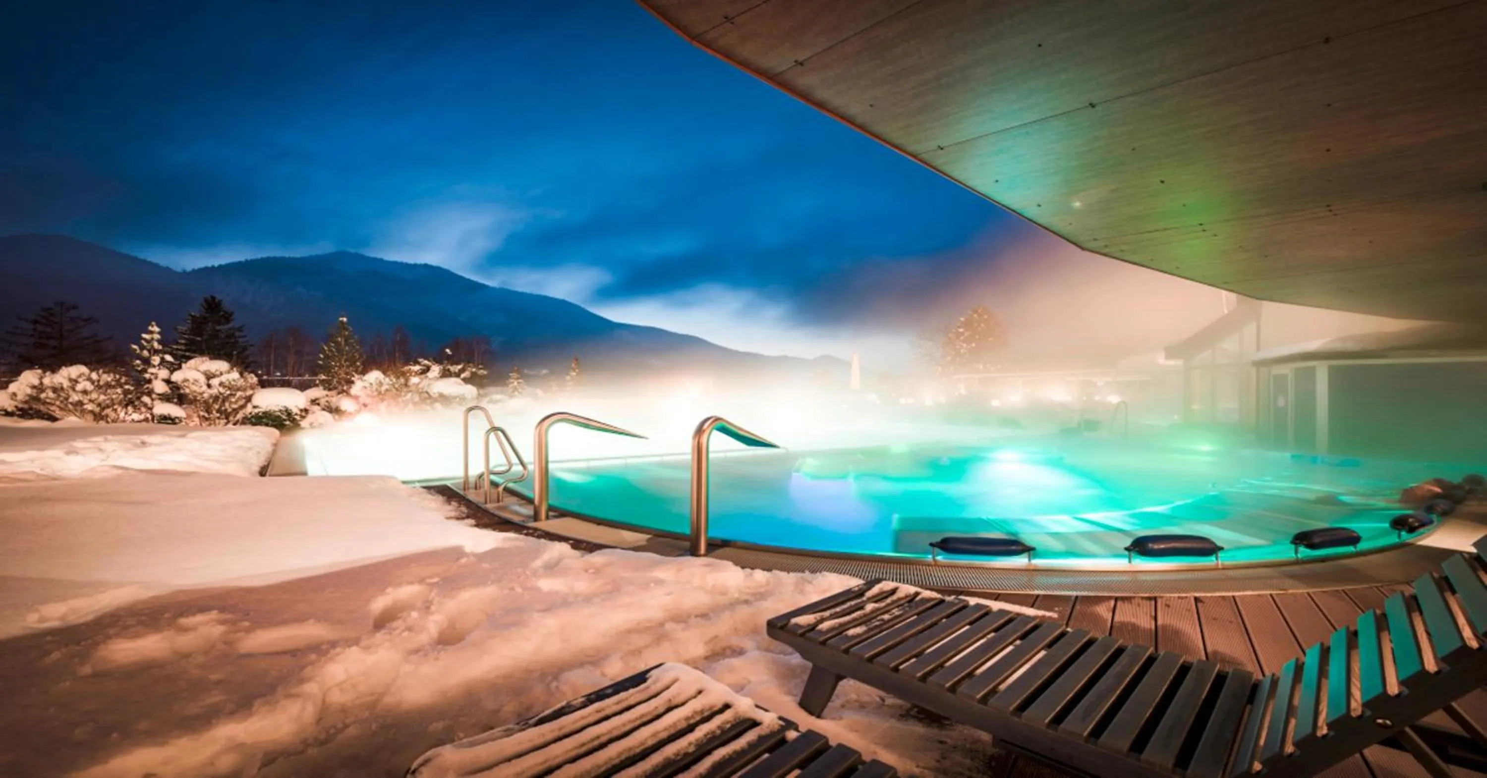 Swimming pool in Waldhof Fuschlsee Resort