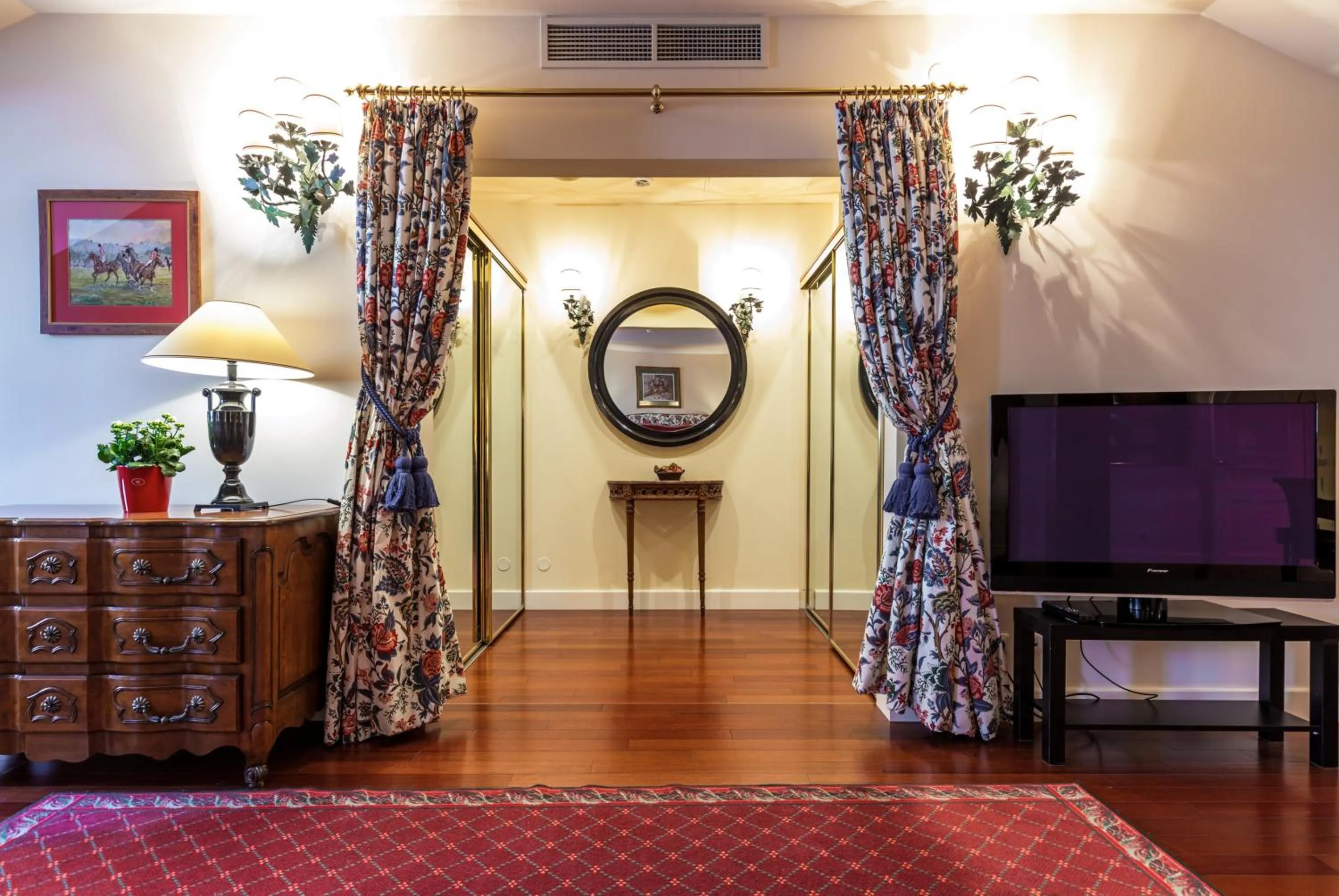 Photo of the whole room in Stikliai Palace Residence