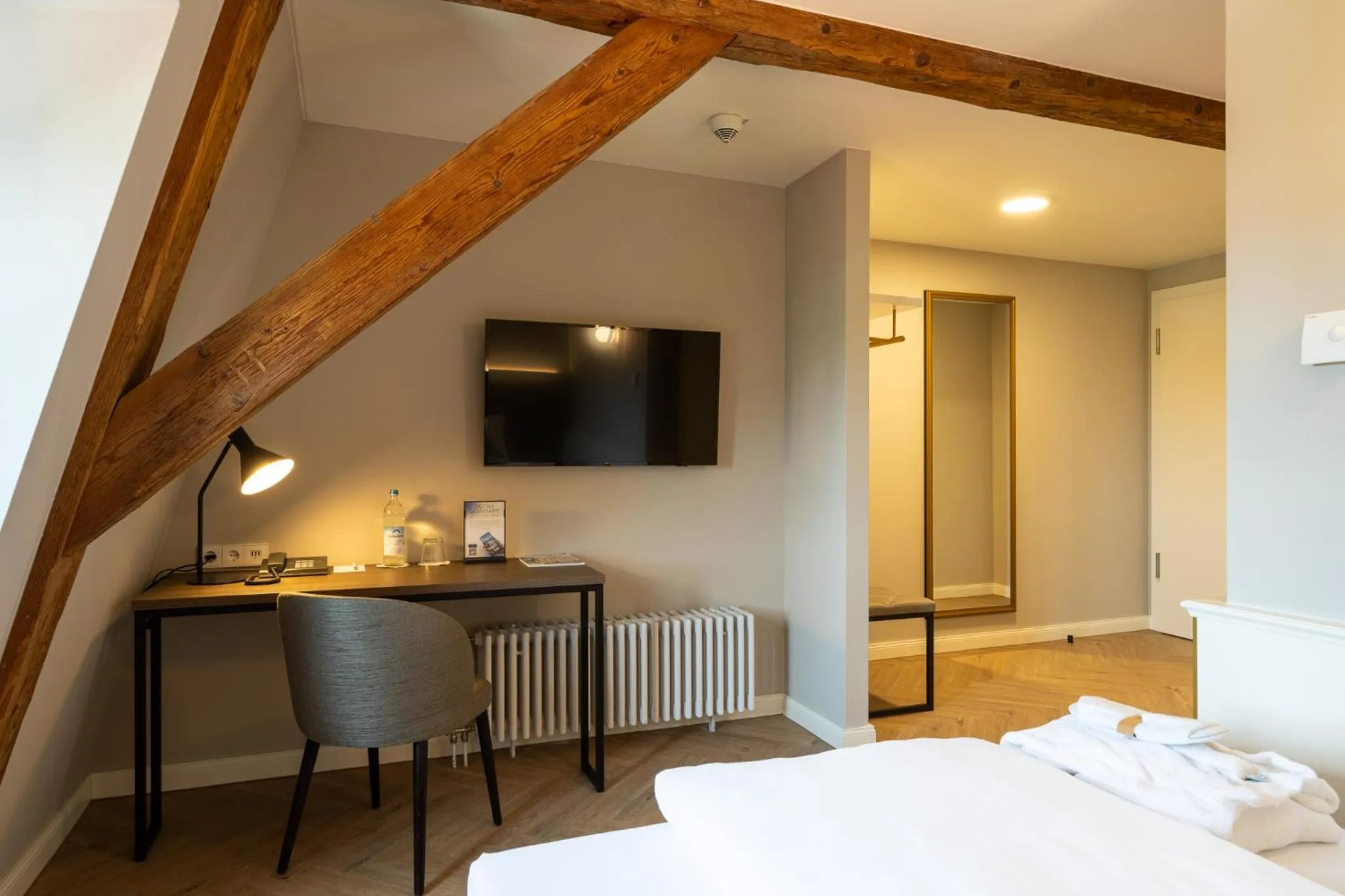 Photo of the whole room, Bed in Schloss Lautrach