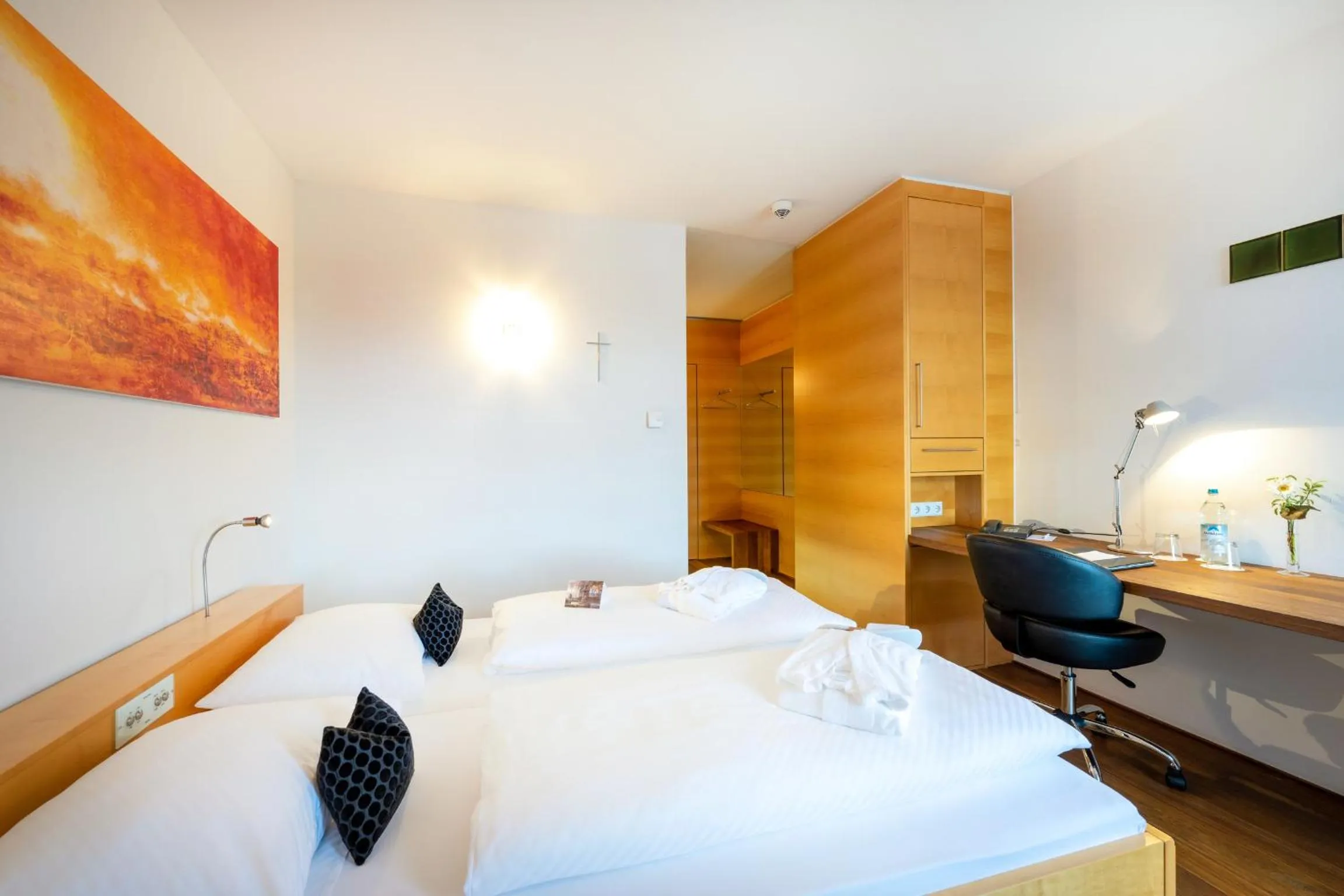 Photo of the whole room, Bed in Schloss Lautrach