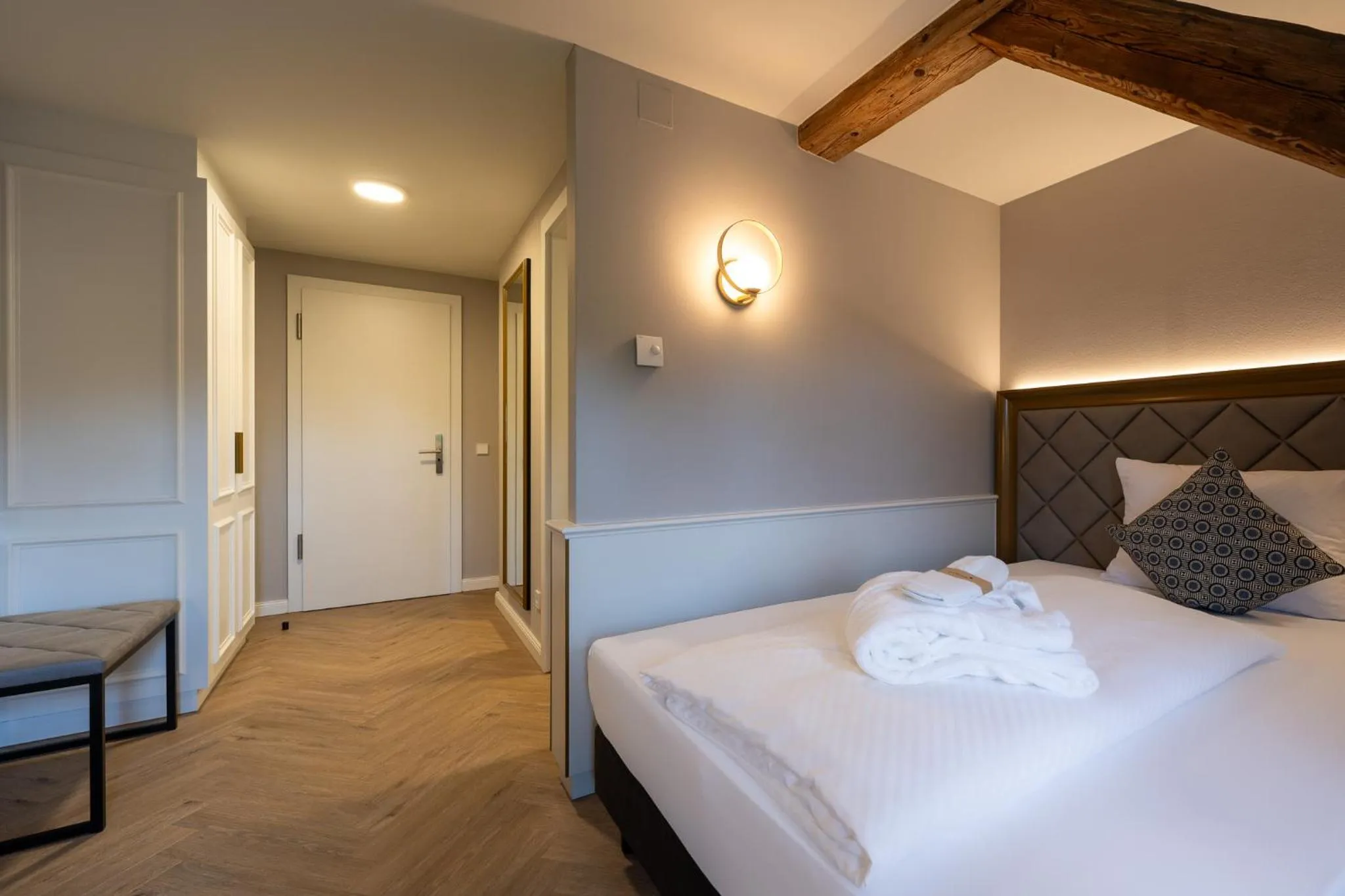 Photo of the whole room, Bed in Schloss Lautrach