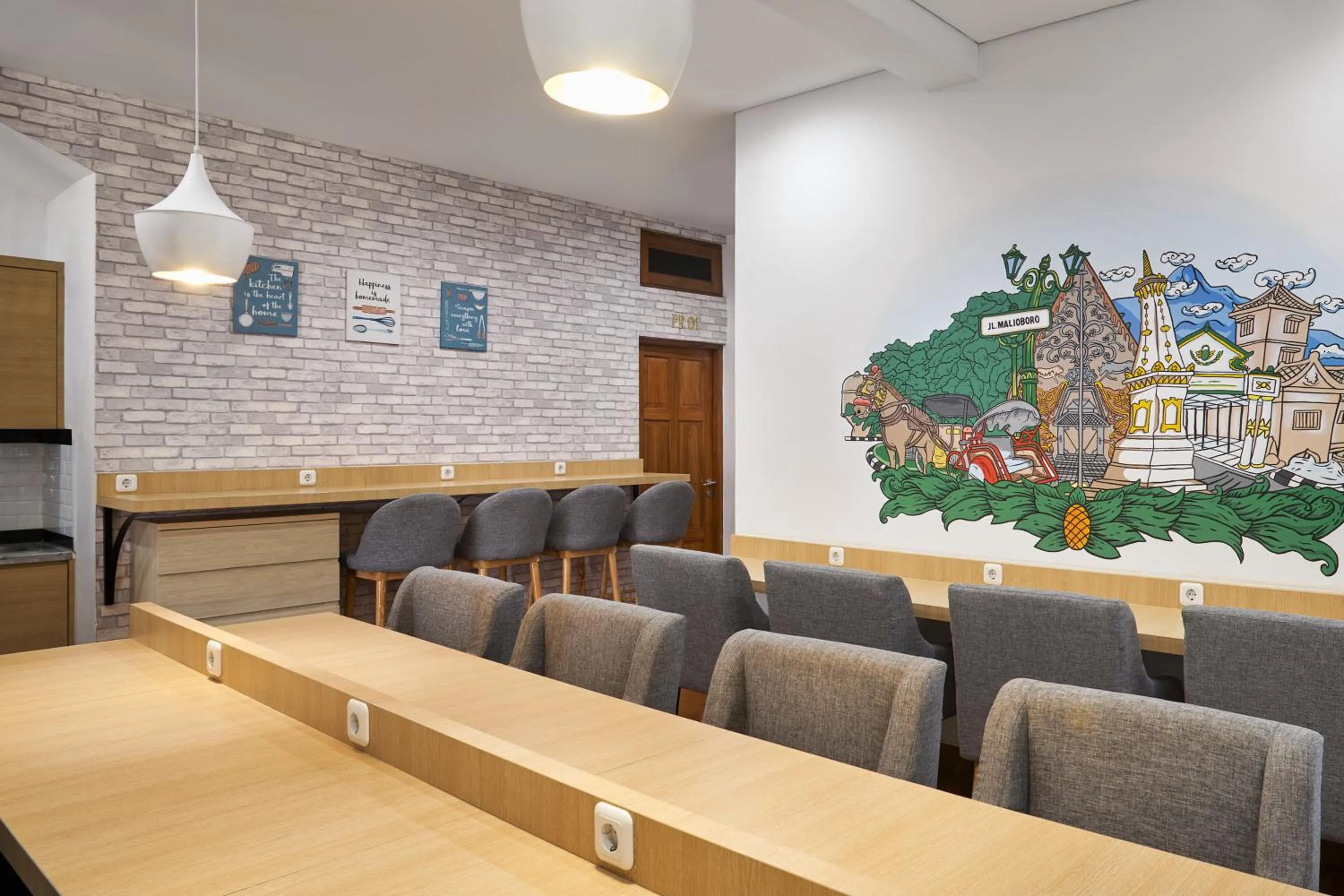 Communal lounge/ TV room in Kamala House