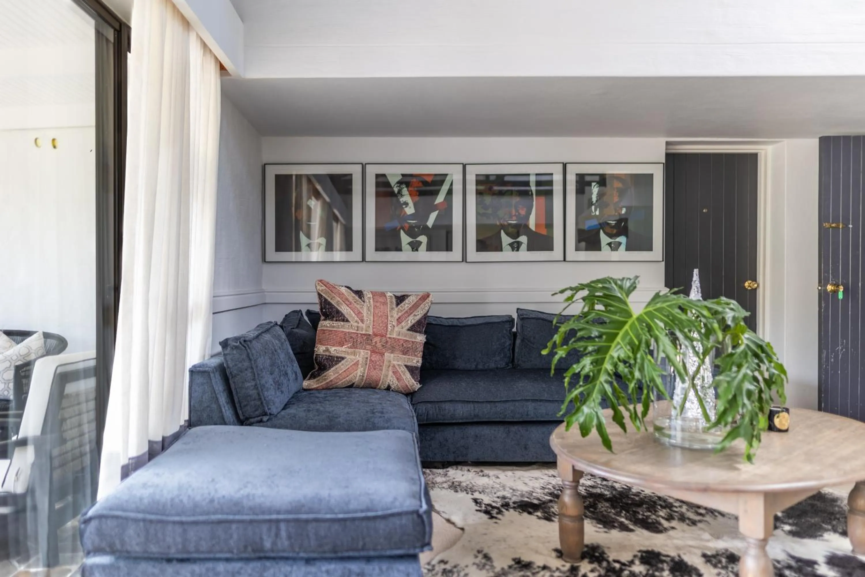 Living room in Bitou River Lodge