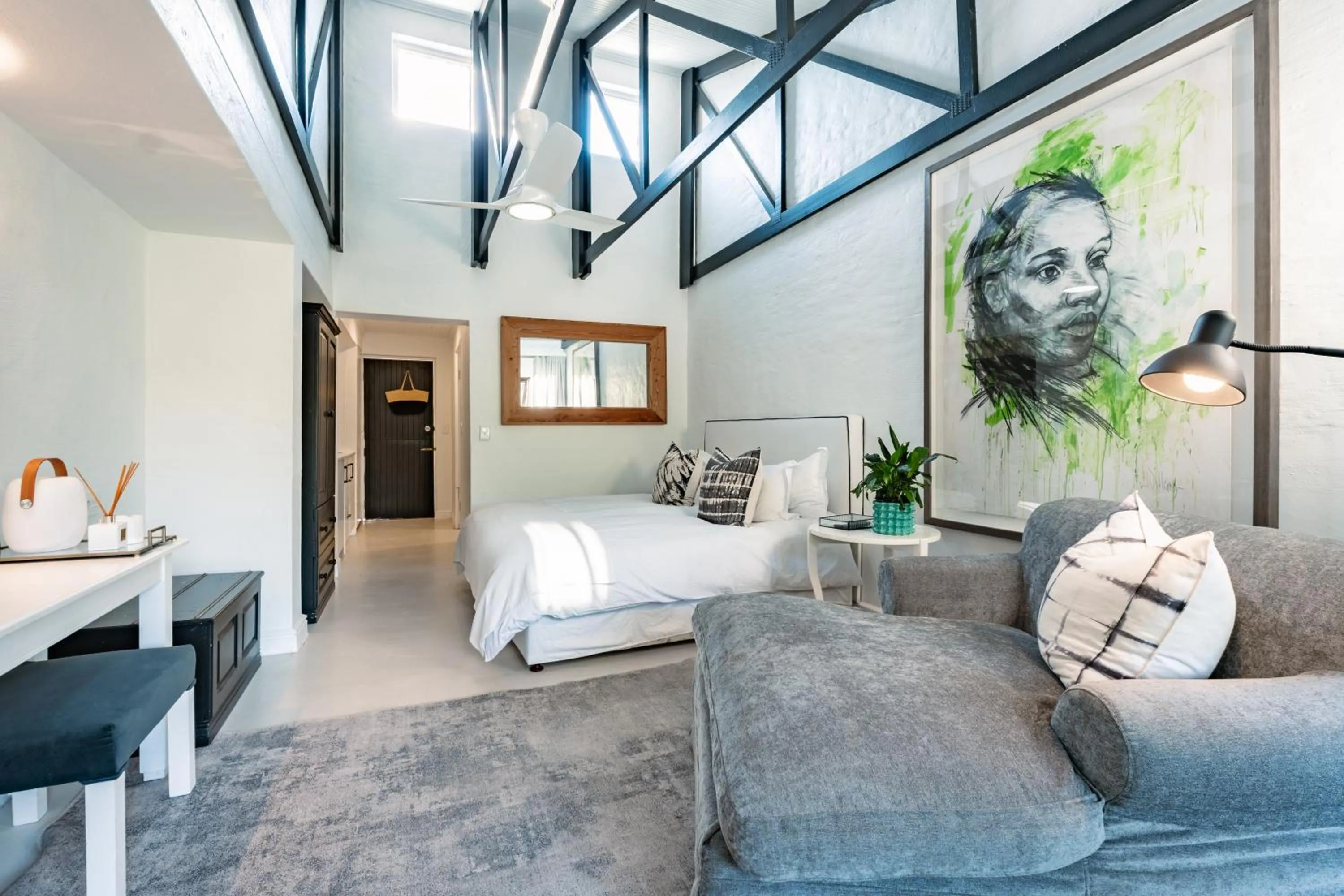 Photo of the whole room, Bed in Bitou River Lodge