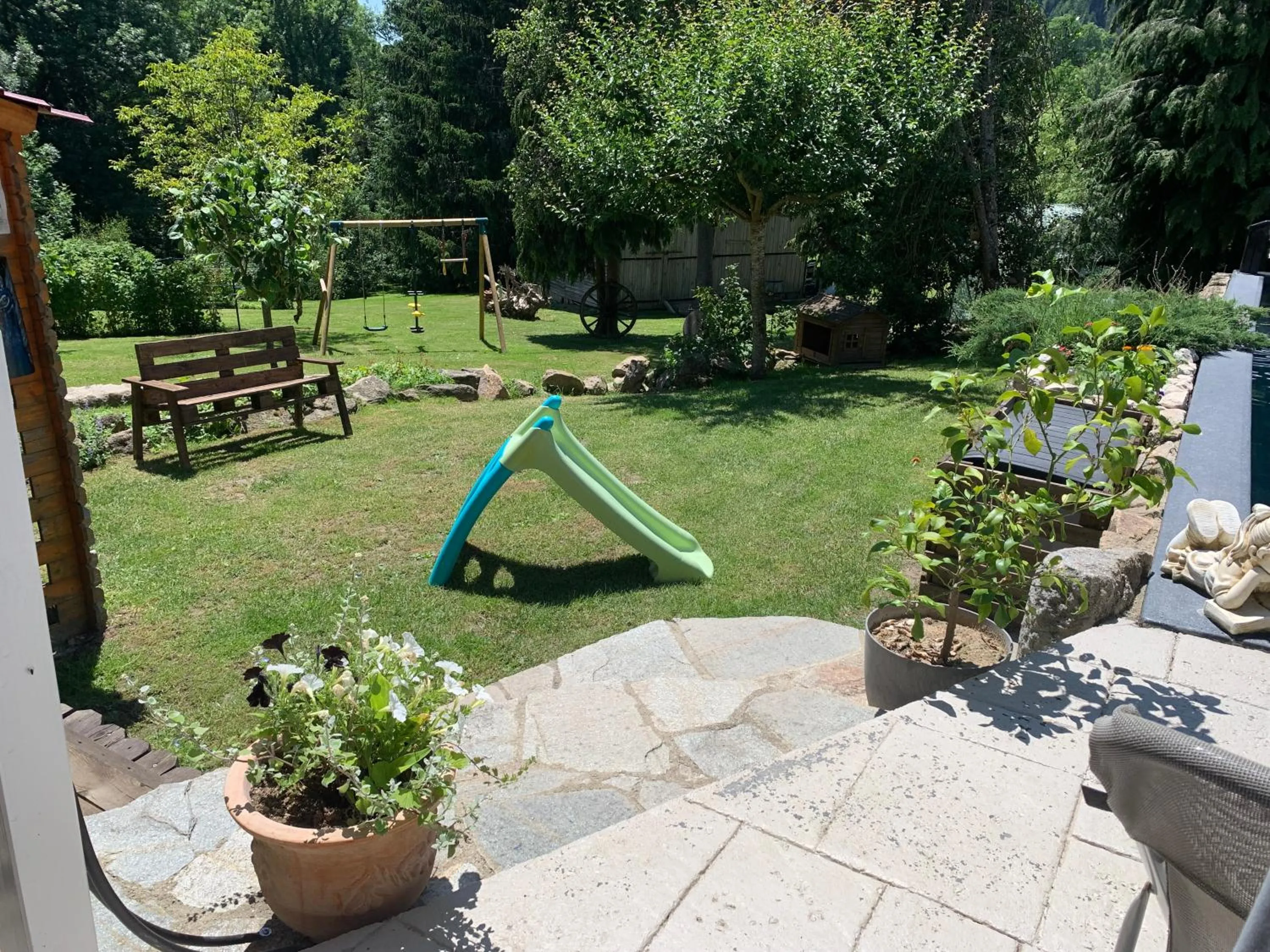 Natural landscape in Chambres d'Hôtes LES VERGERS DE LOUISE