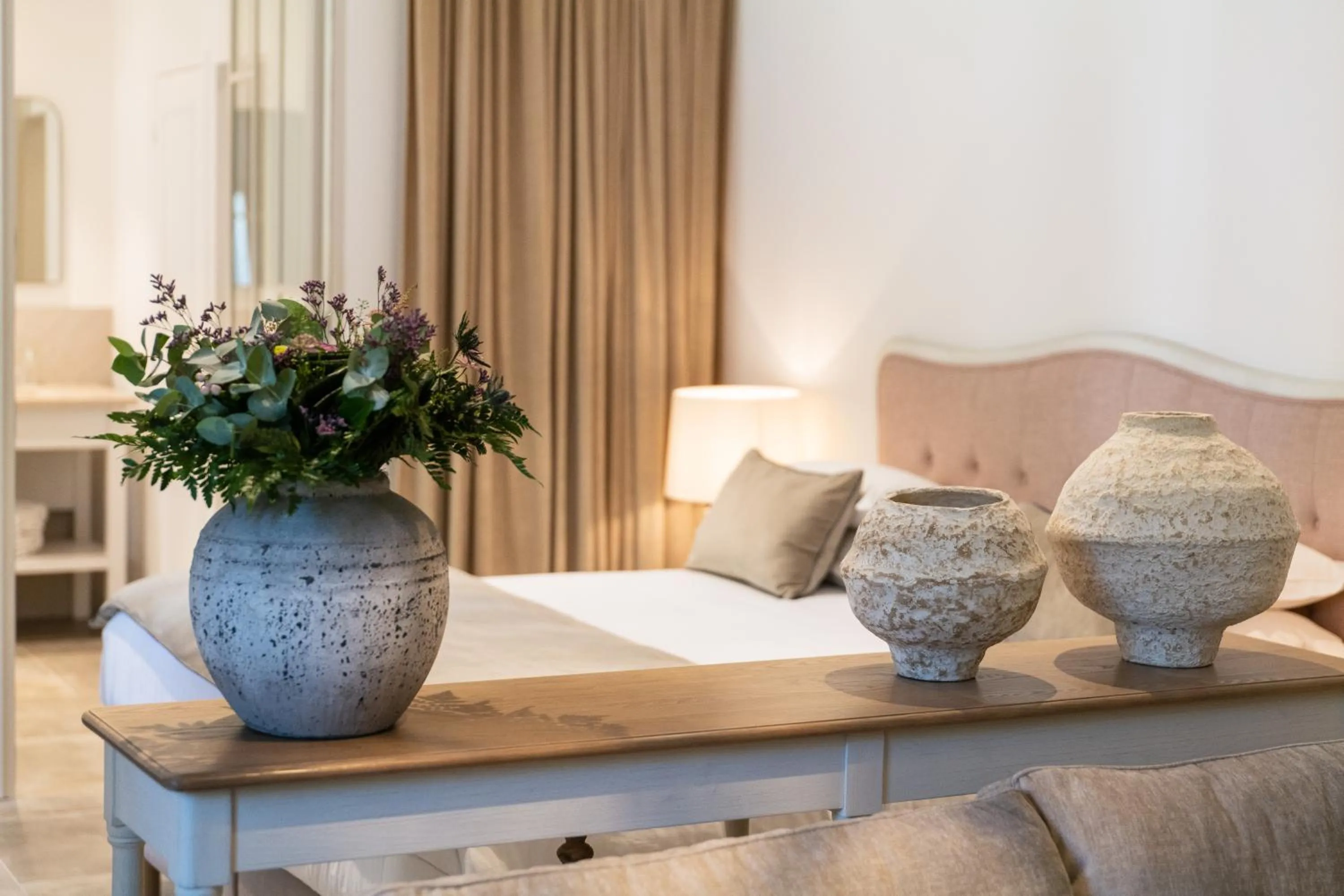 Photo of the whole room in La Regalido