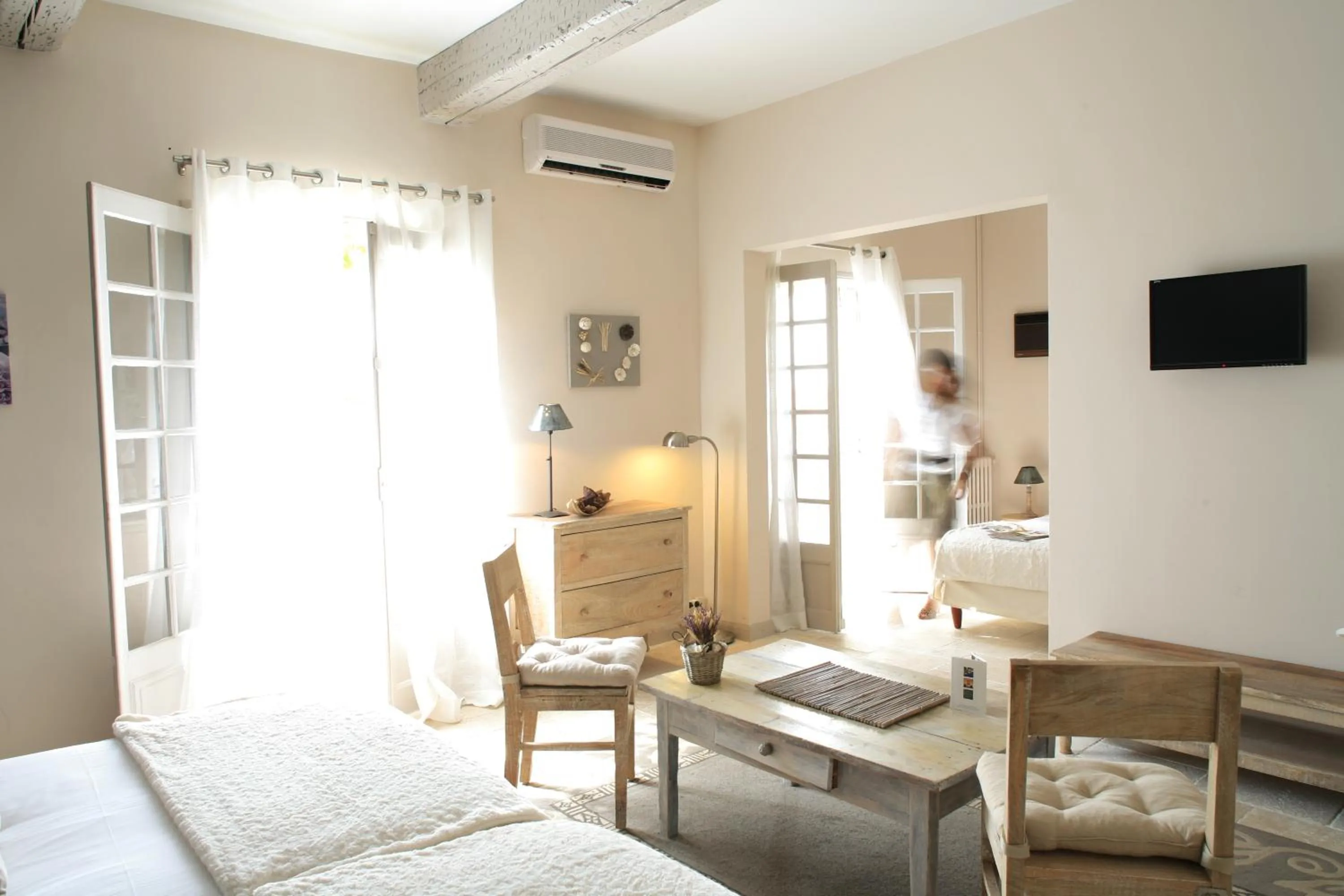 Photo of the whole room, Bed in La Regalido