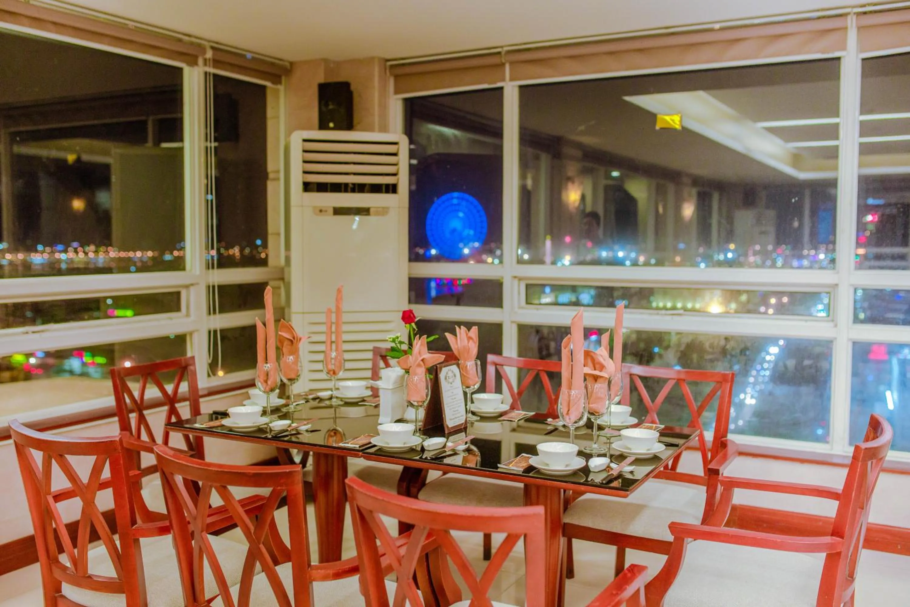 Restaurant/places to eat in Minh Toan Athena Hotel