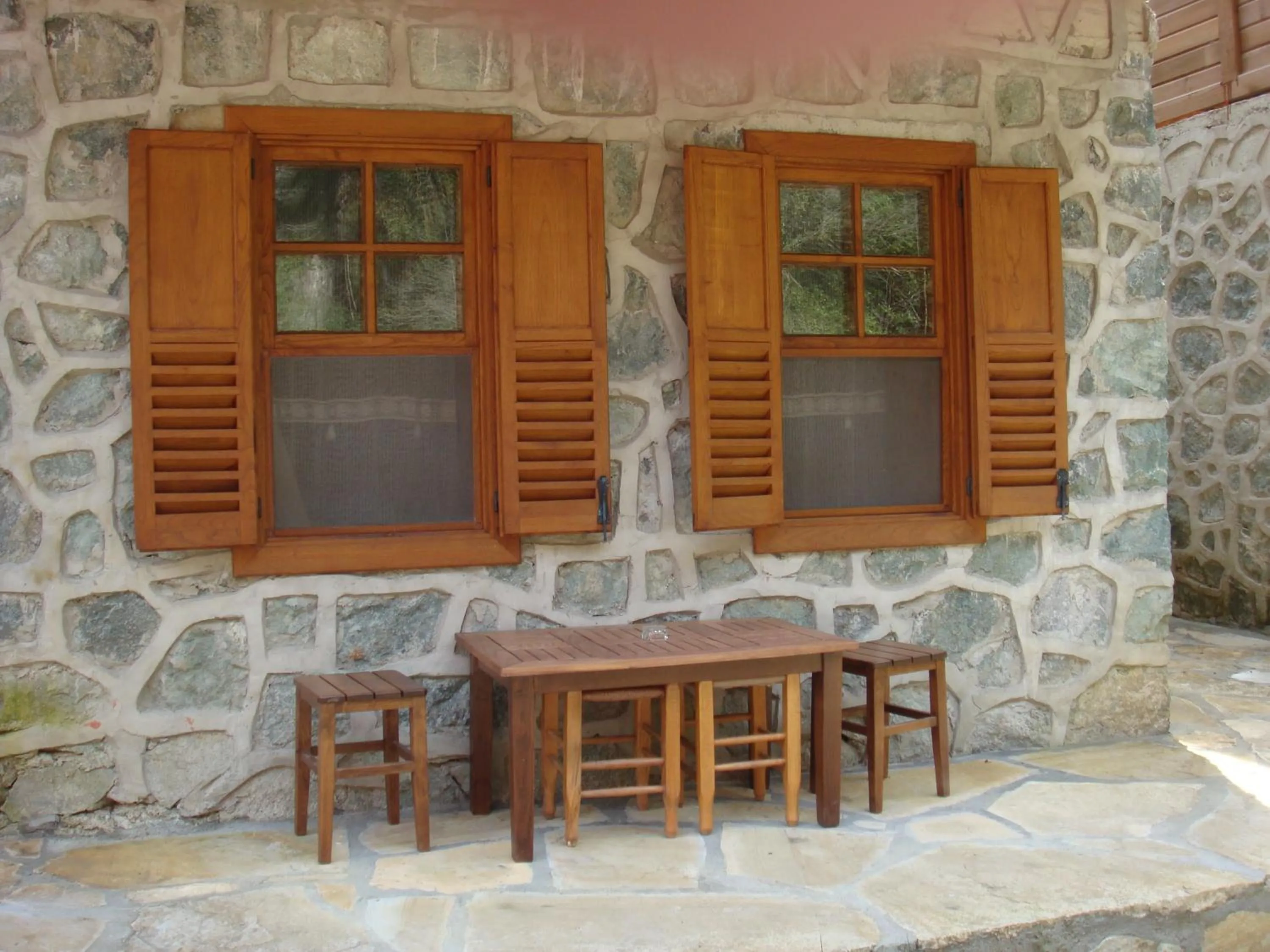 Facade/entrance in Mencuna Konaklari