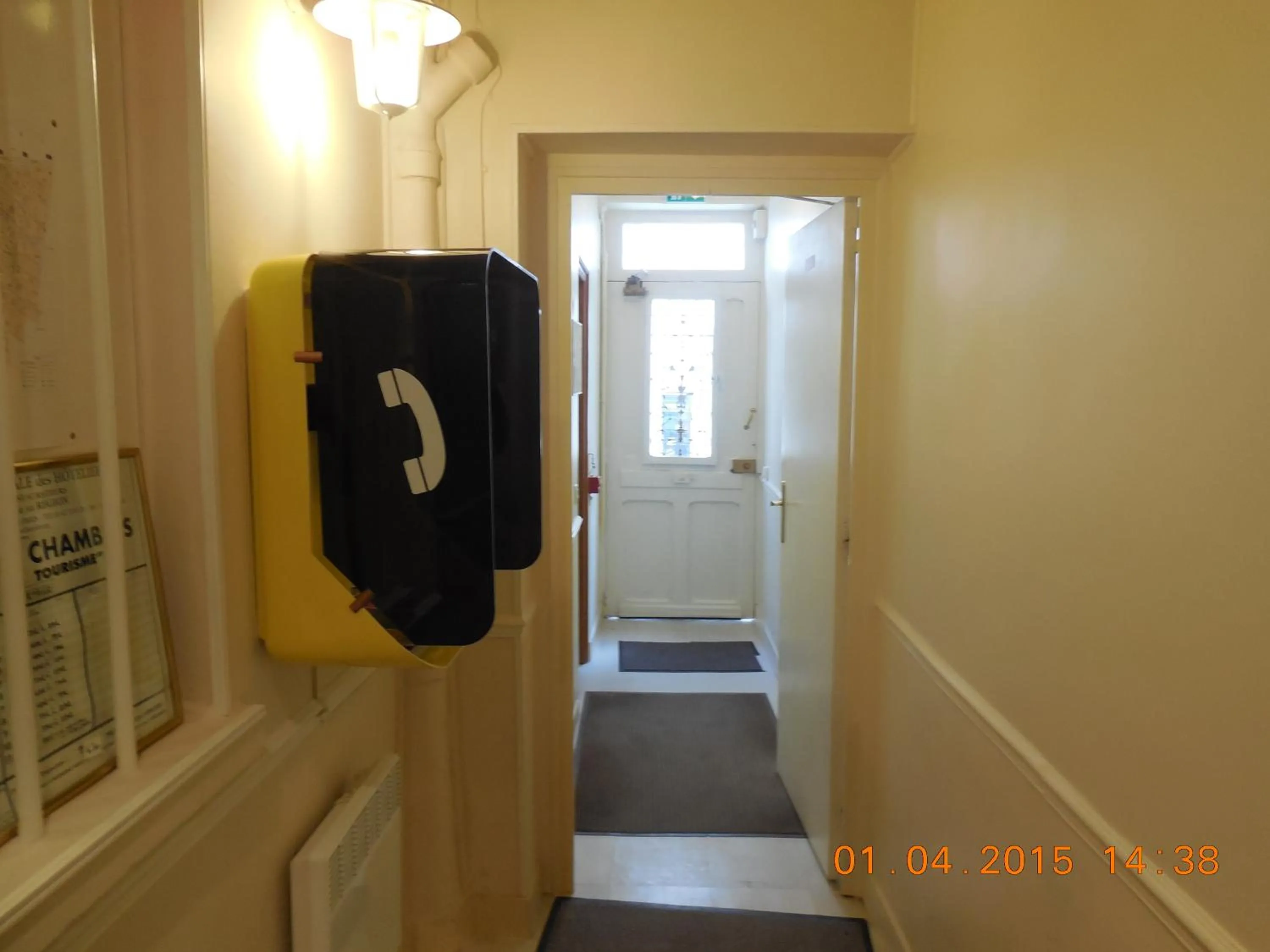 Day in Hôtel le Petit Château proche parc des expositions porte de versailles