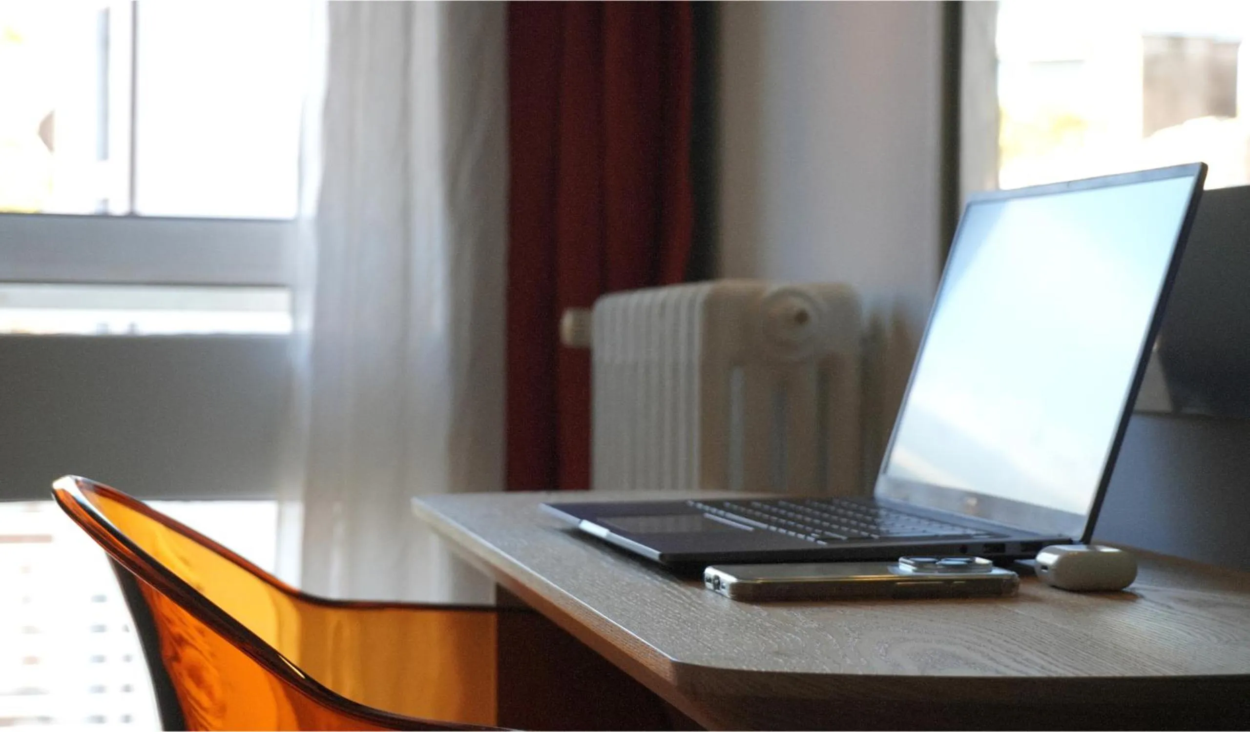 Seating area in Hotel Ours Blanc - Victor Hugo