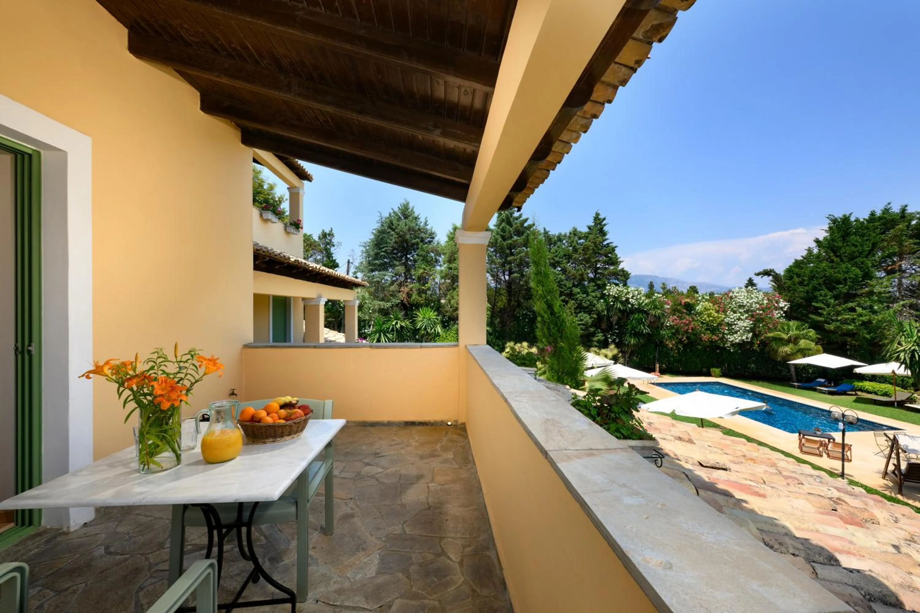 Patio in Isabella Country House