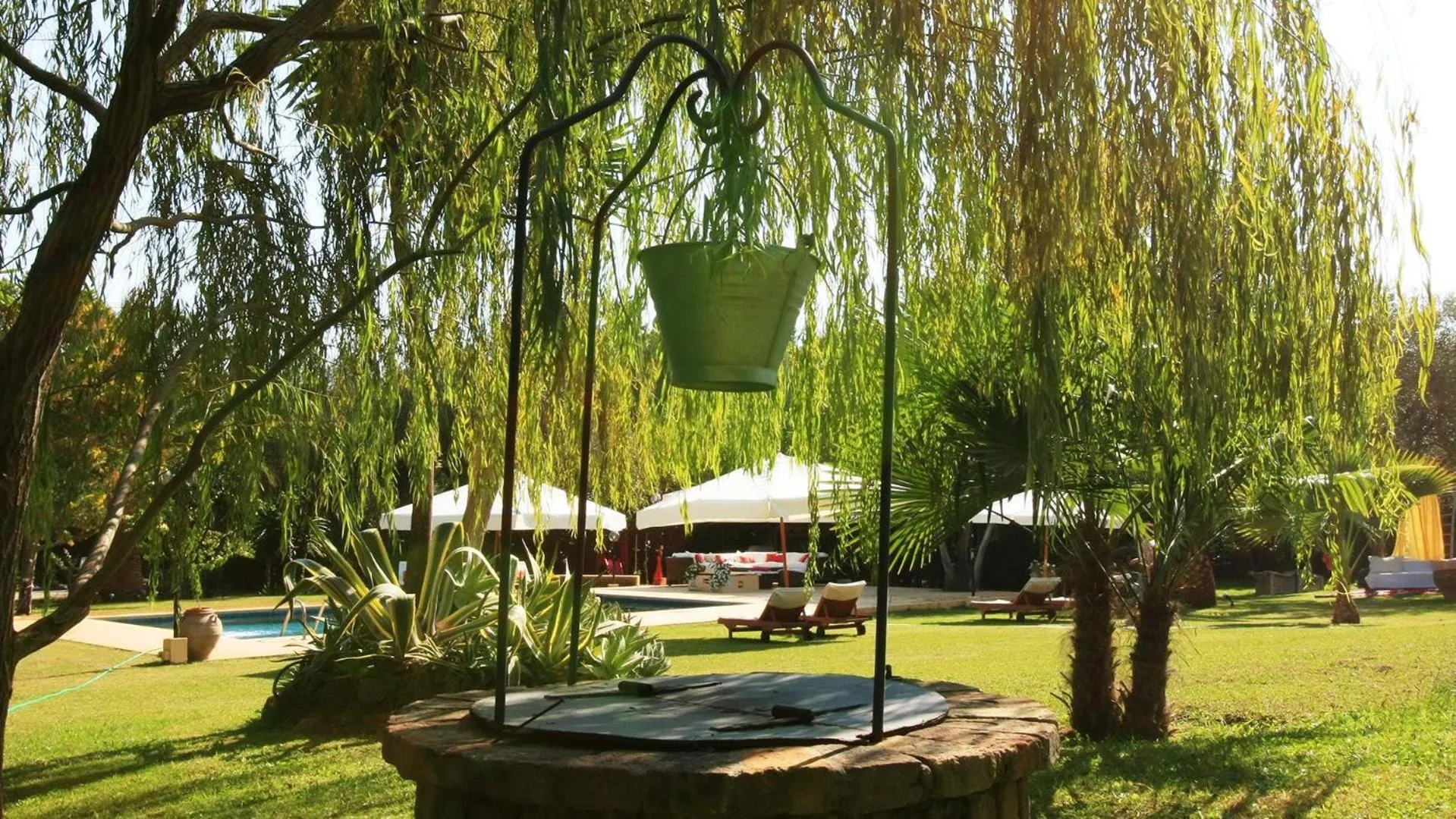 Garden in Isabella Country House