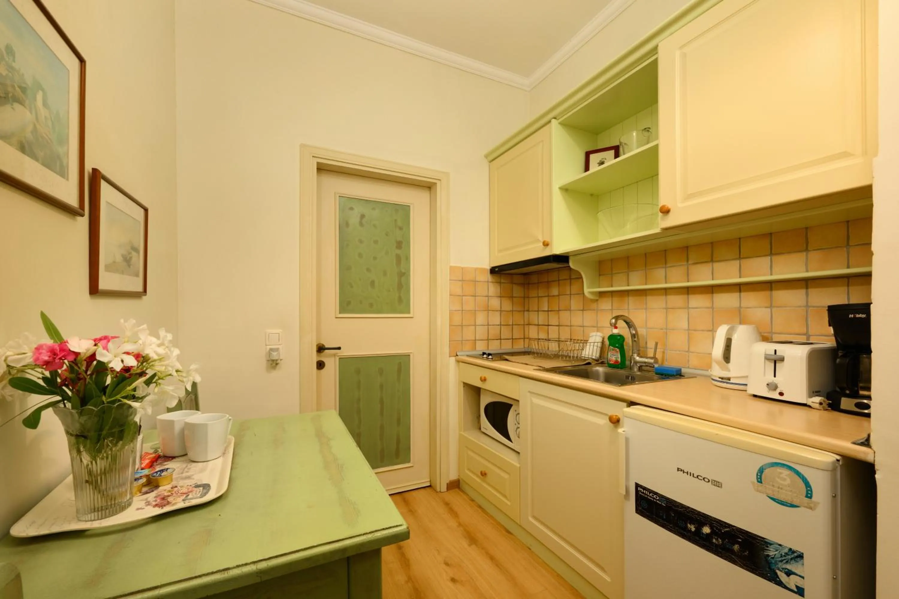 Coffee/tea facilities in Isabella Country House