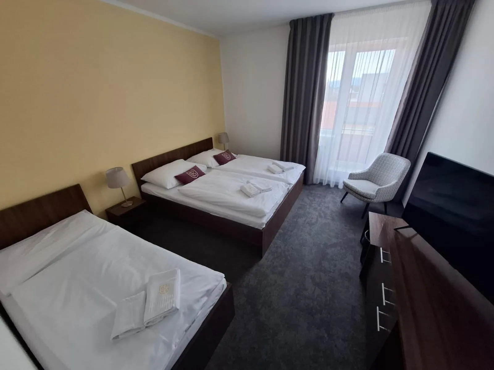 Bedroom, Bed in Hotel Eminent