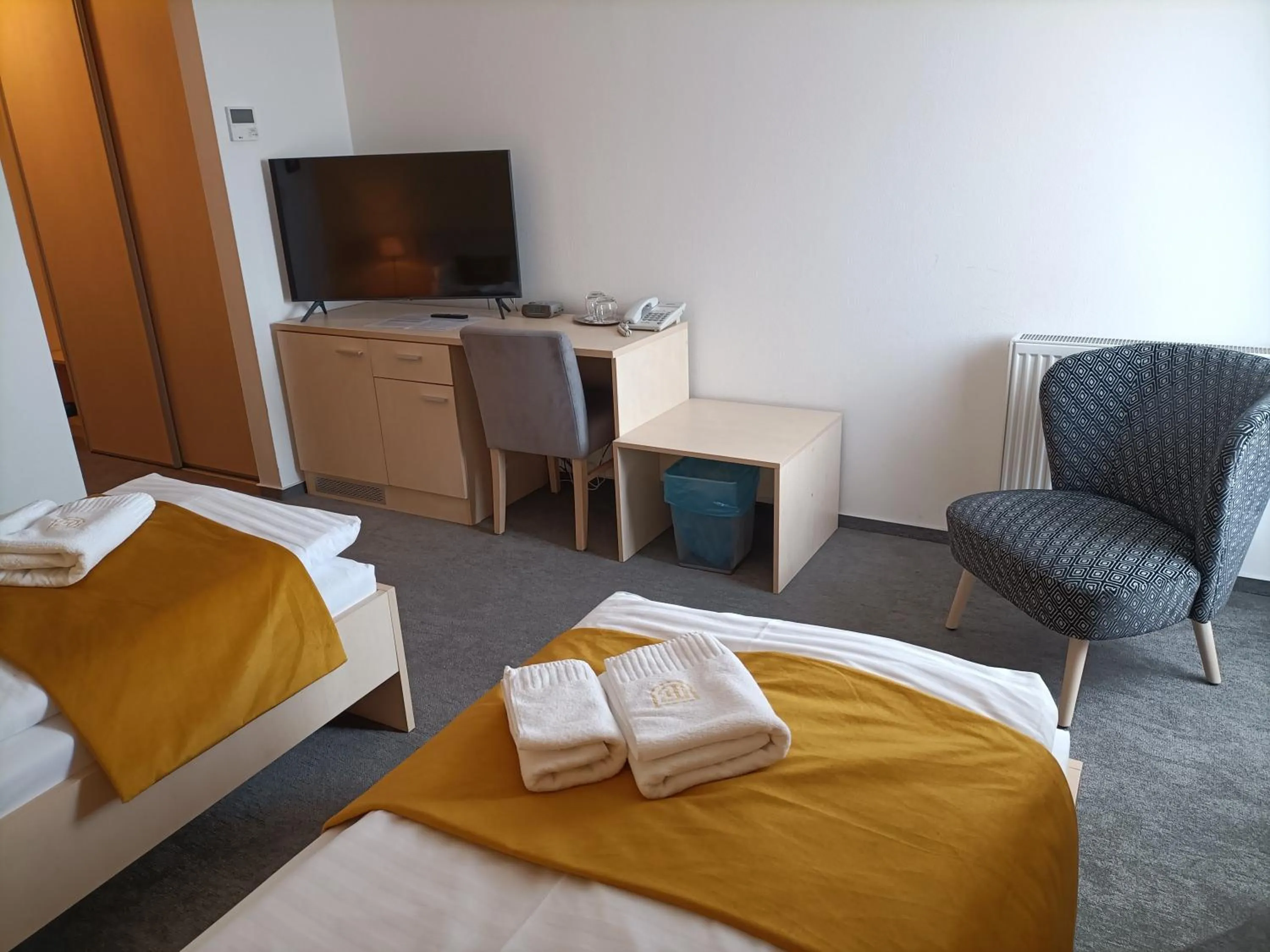 Bedroom, Bed in Hotel Eminent