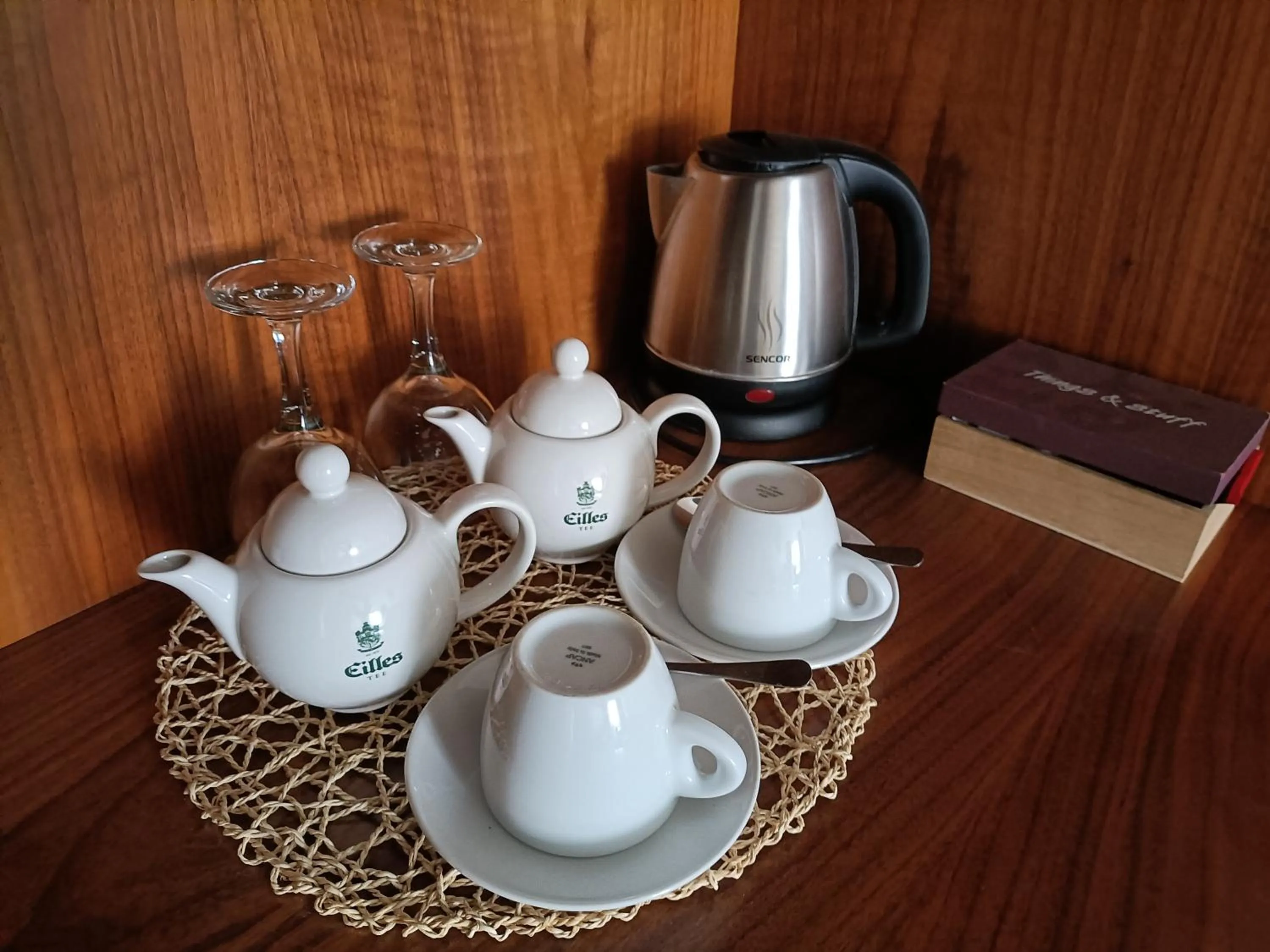 Coffee/tea facilities in Hotel Eminent