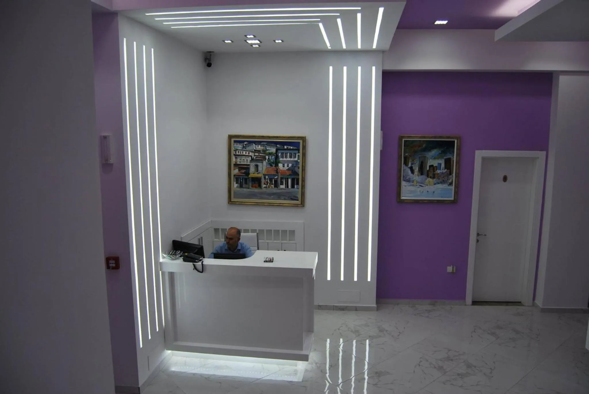 internet in Hotel & Restaurant White City