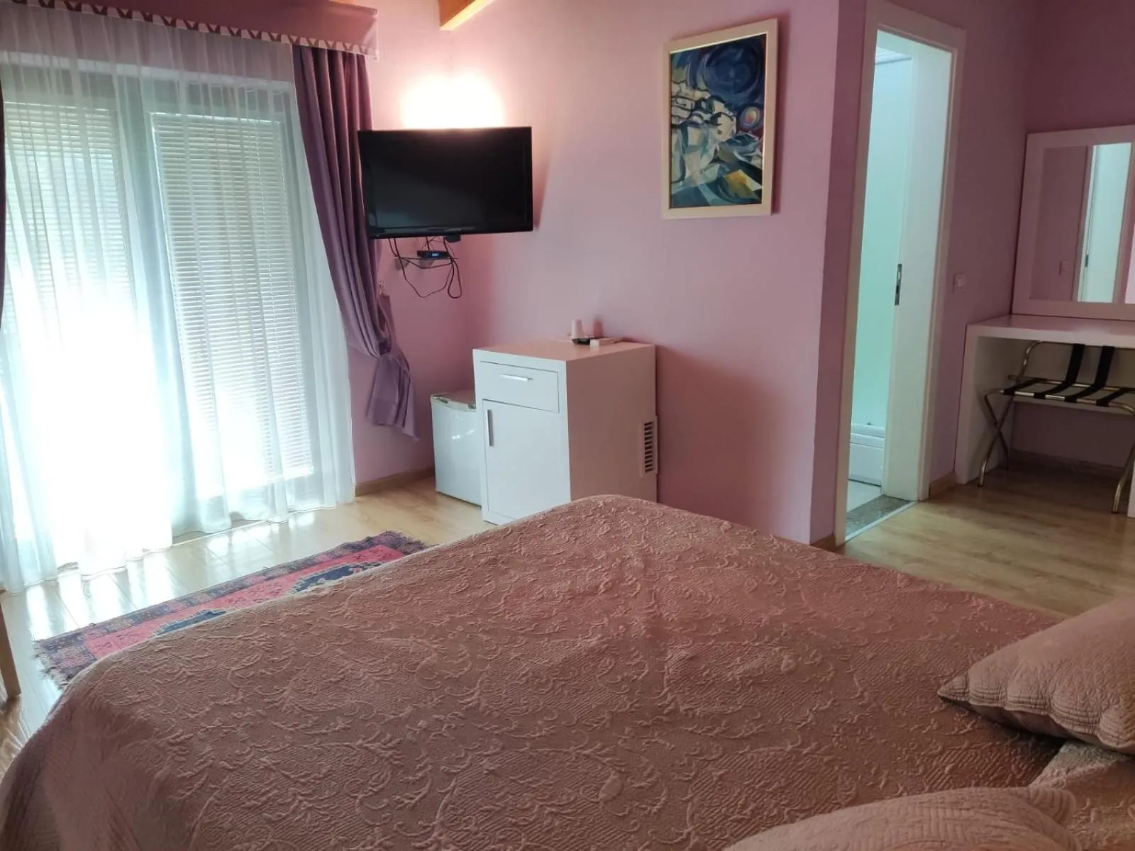 Bedroom, Bed in Hotel & Restaurant White City