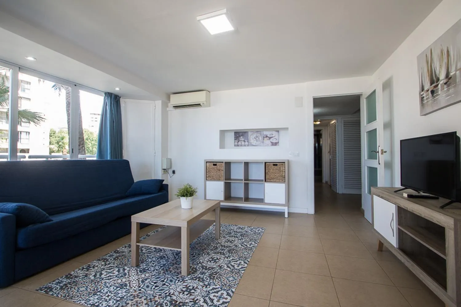 TV and multimedia in Apartamentos Torre Yago