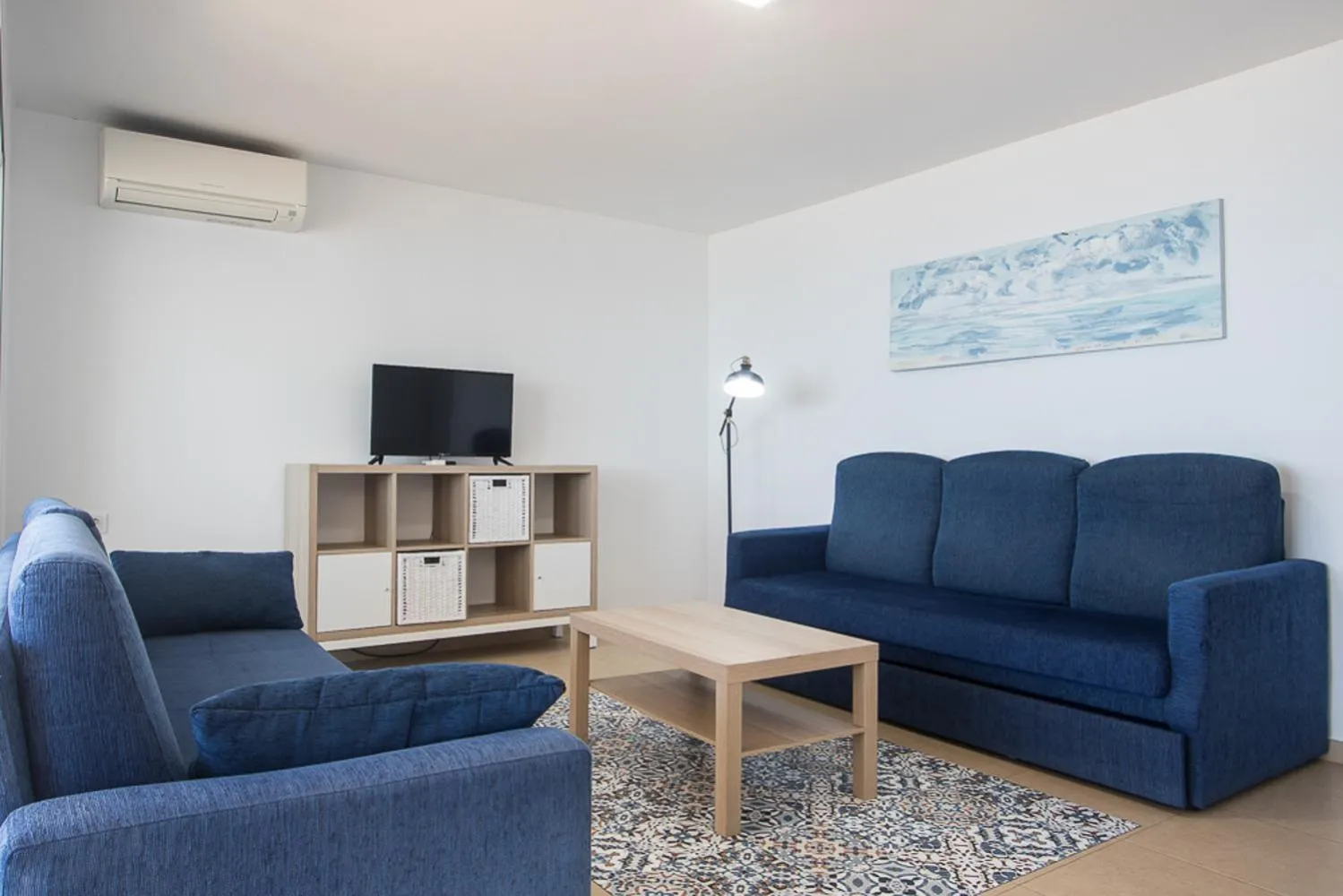 TV and multimedia in Apartamentos Torre Yago