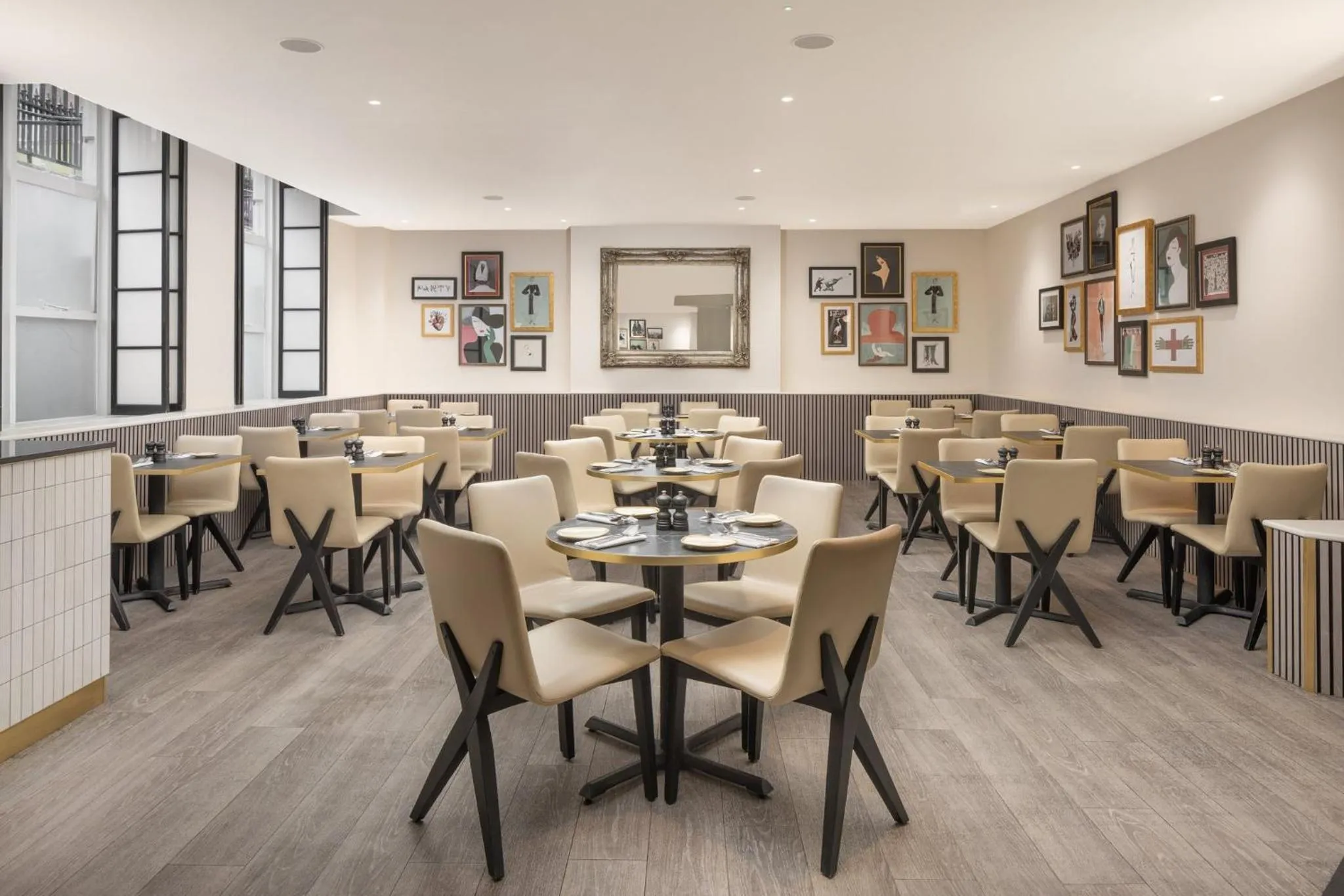 Restaurant/places to eat in The Welbeck Hotel by IHG
