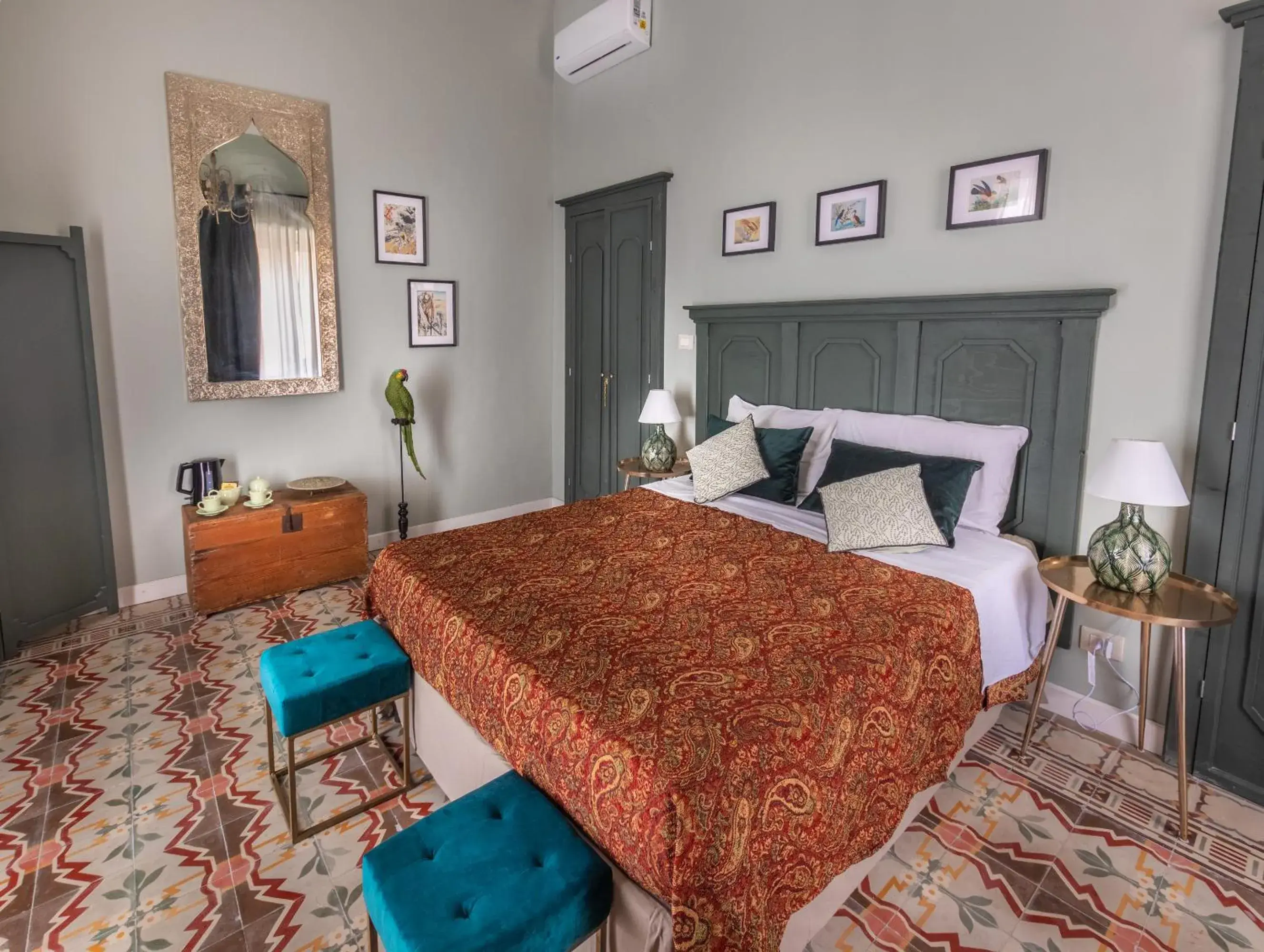 Donna Maddalena Donna Maddalena