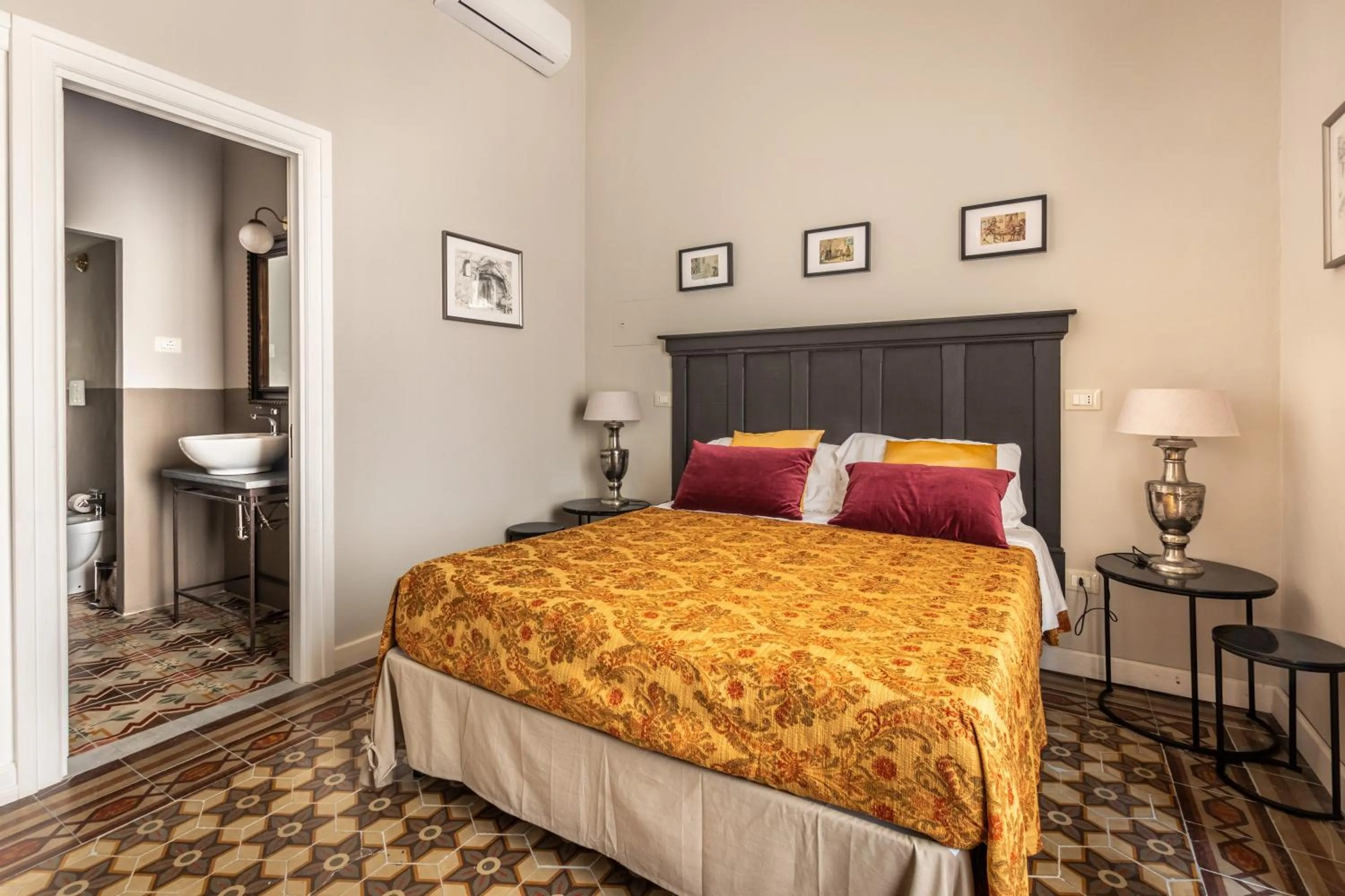 Bed in Donna Maddalena