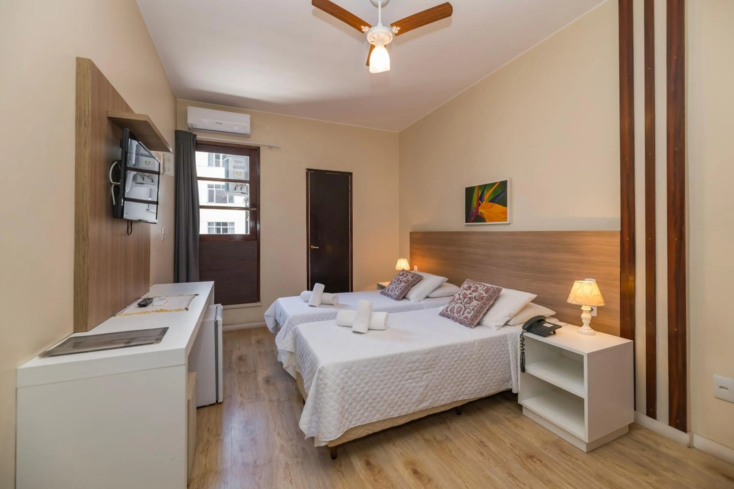 air conditioner, Bed in Hotel Fabris