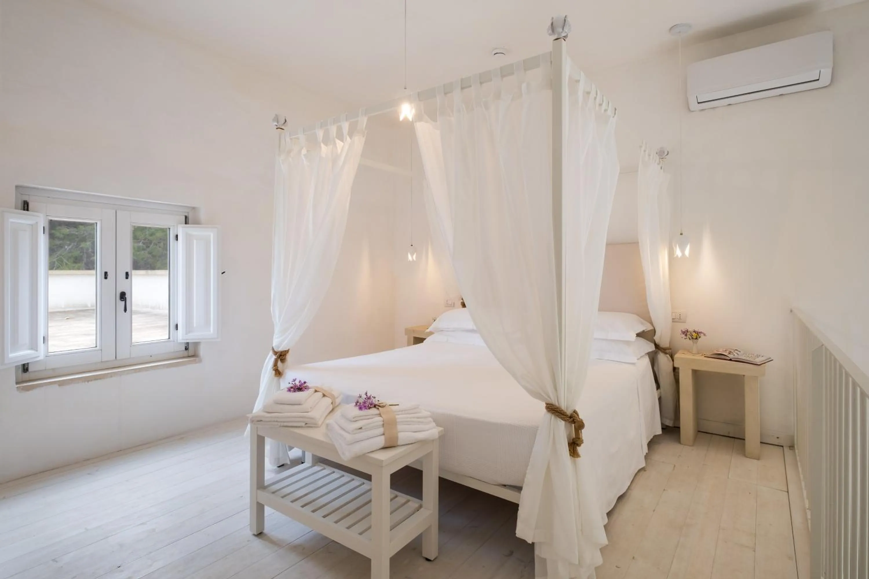 Bed in Masseria Rauccio