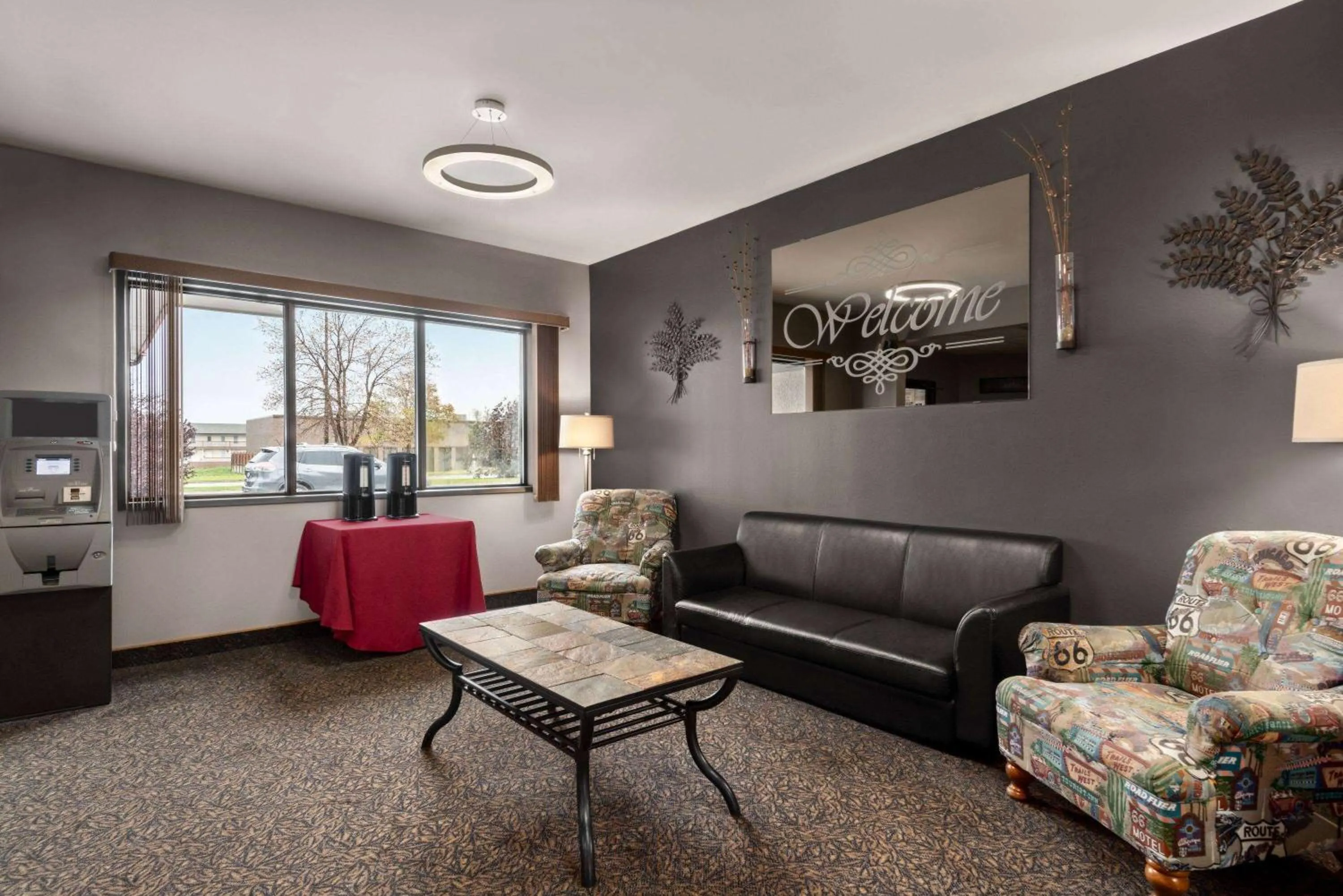 Lobby or reception in Travelodge by Wyndham Brandon