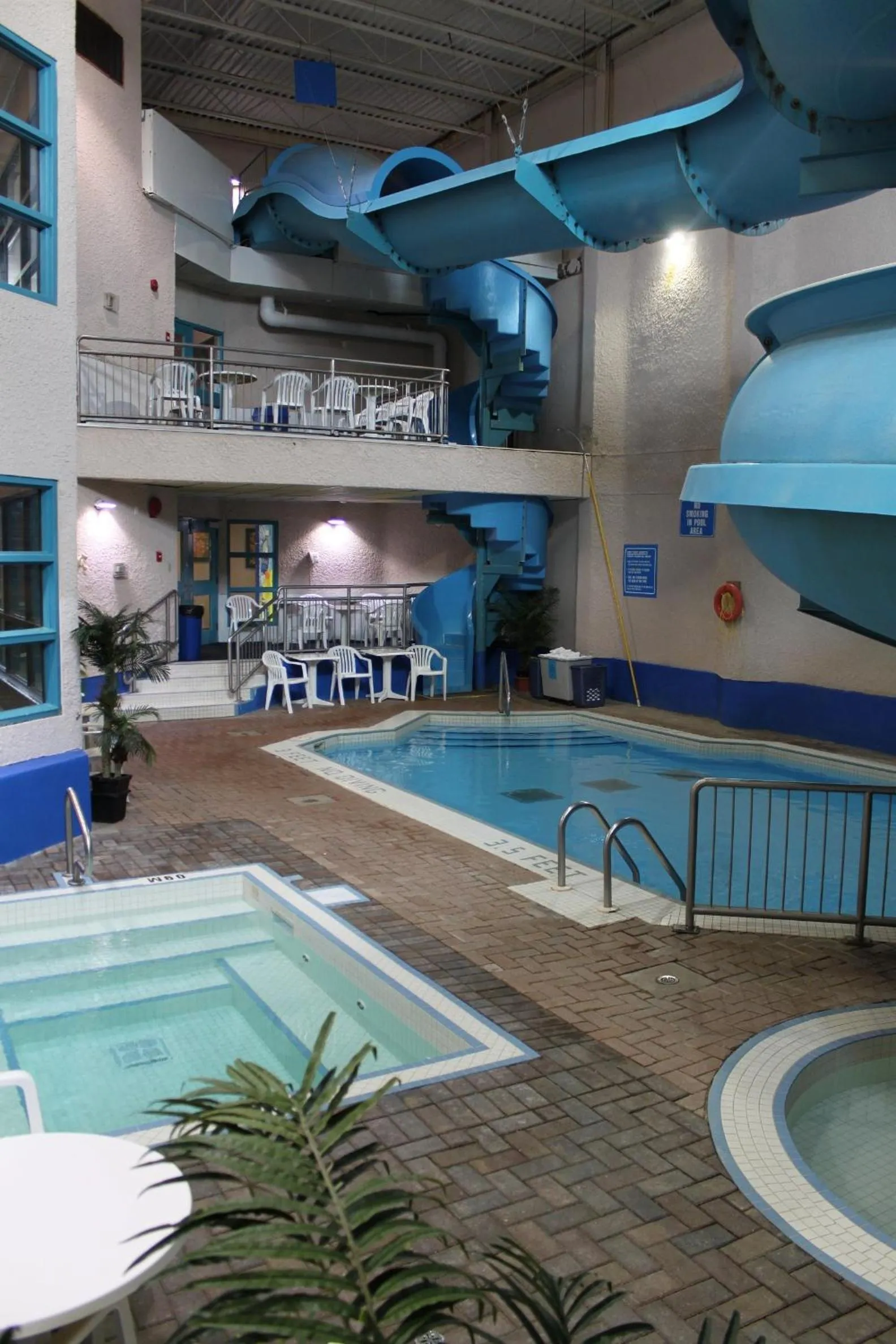 Hot Tub in Travelodge by Wyndham Brandon