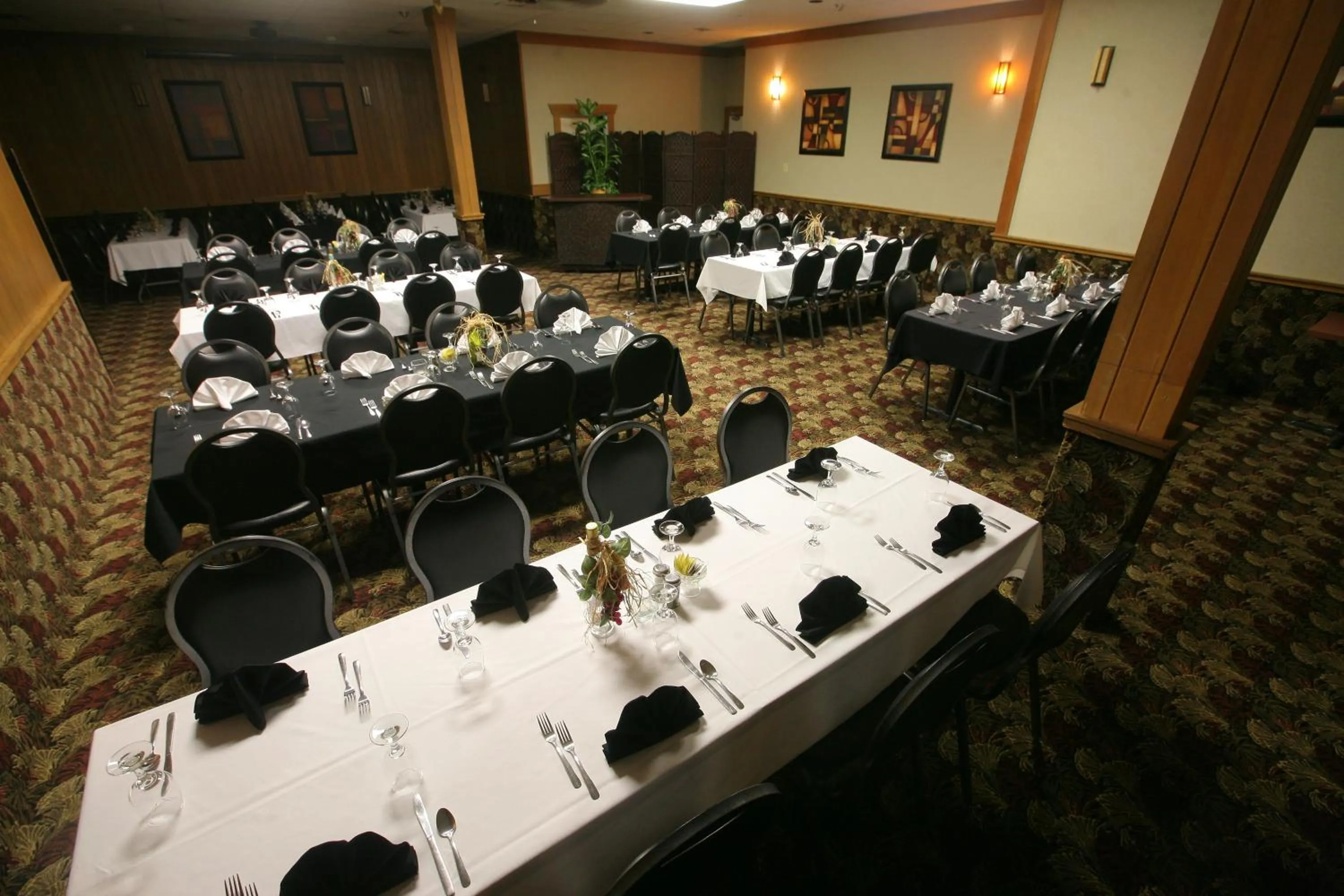 Banquet/Function facilities in Travelodge by Wyndham Brandon