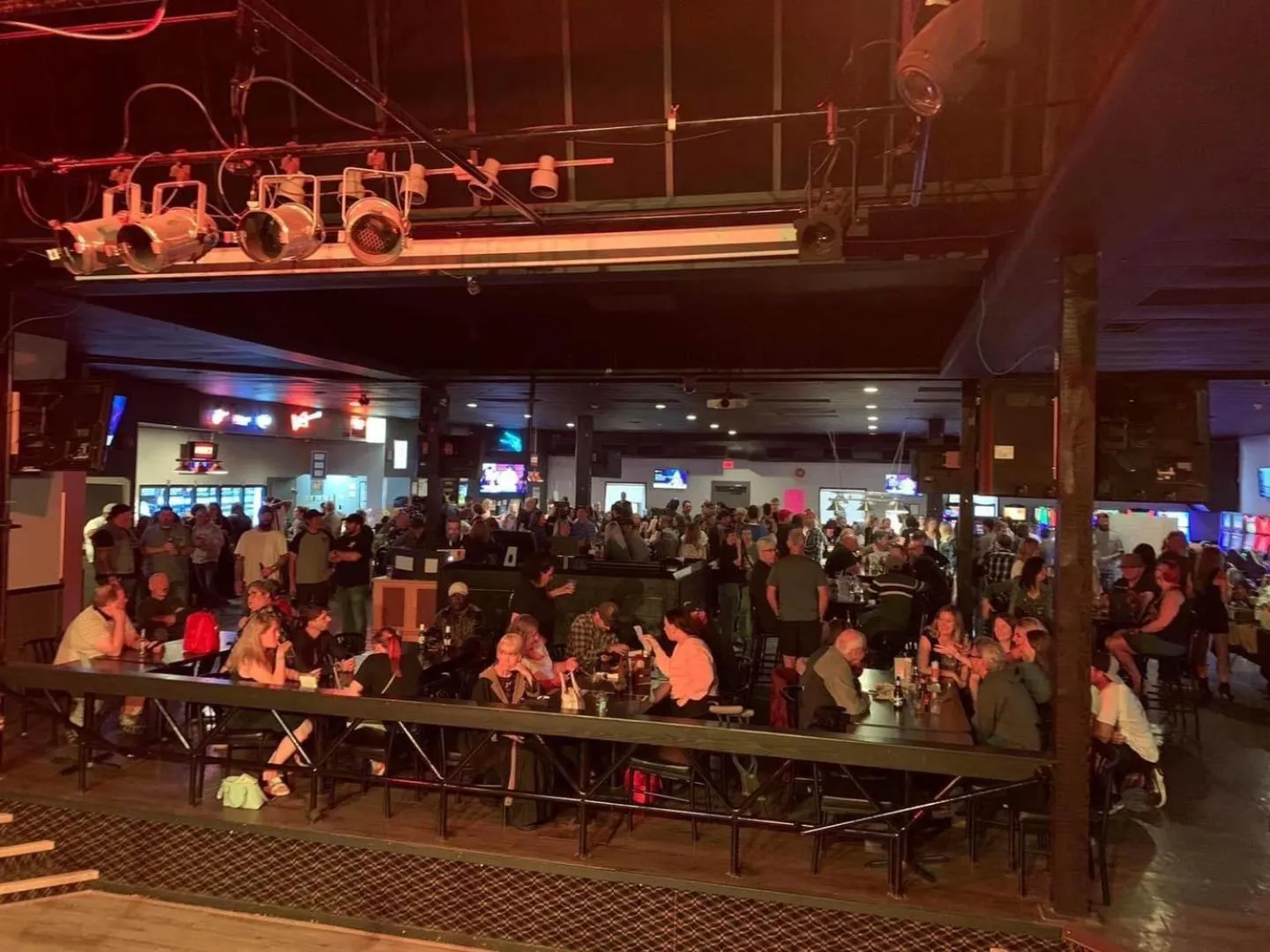 Nightclub / DJ in Travelodge by Wyndham Brandon