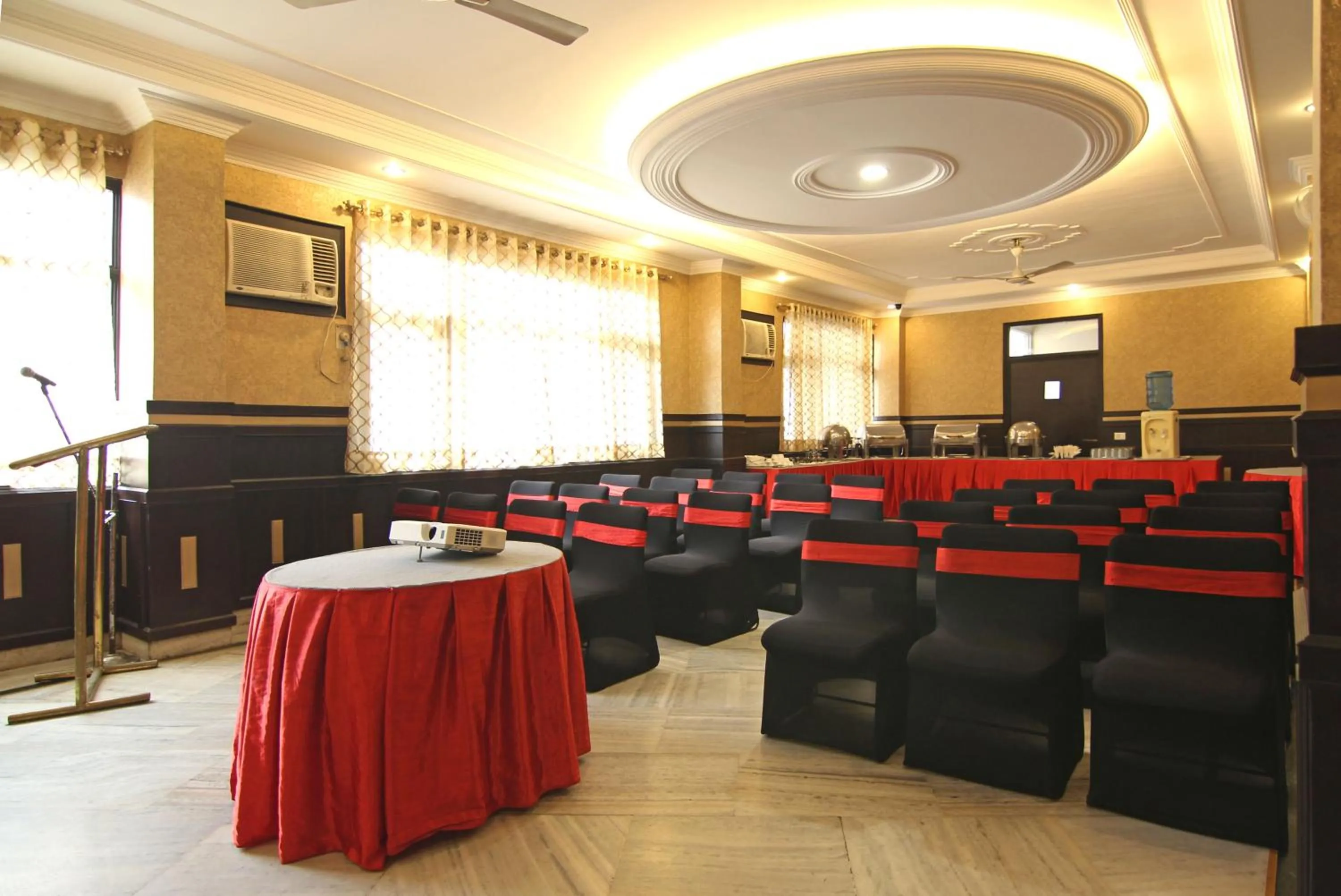 Meeting/conference room in Le Grand Hotel
