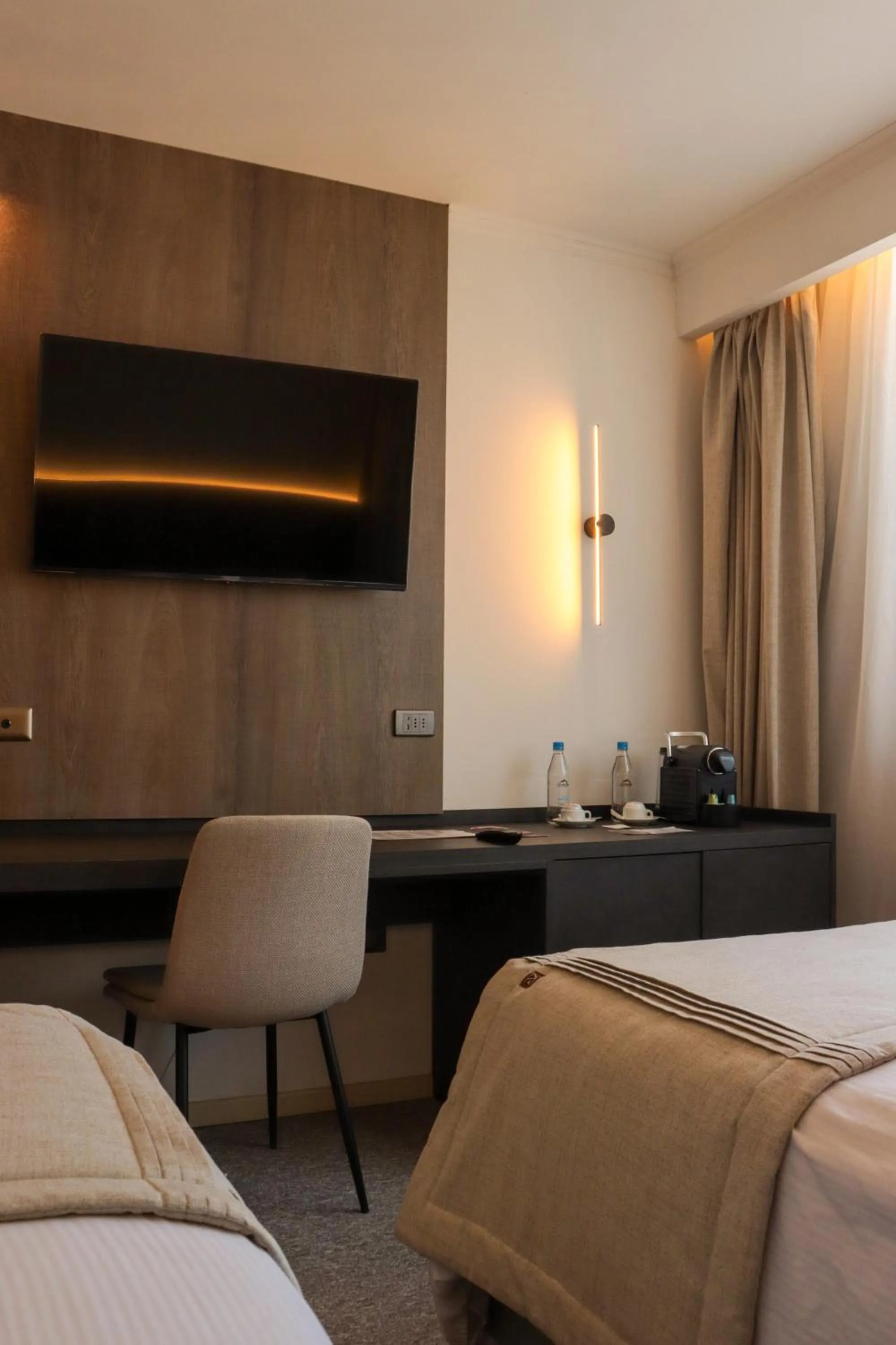 Photo of the whole room, Bed in Hotel Terrano Concepción