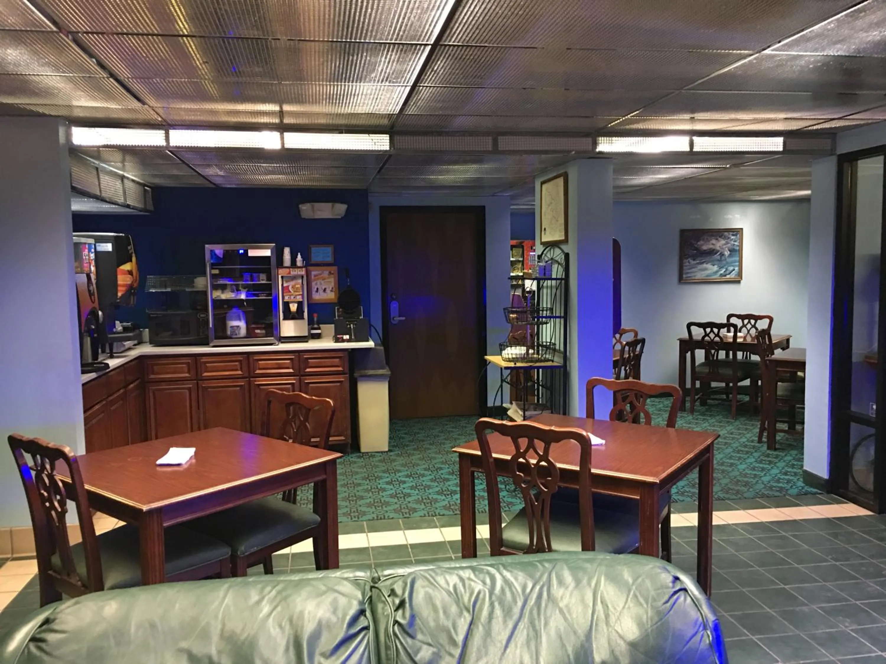 Breakfast in Nations Inn - West Jefferson