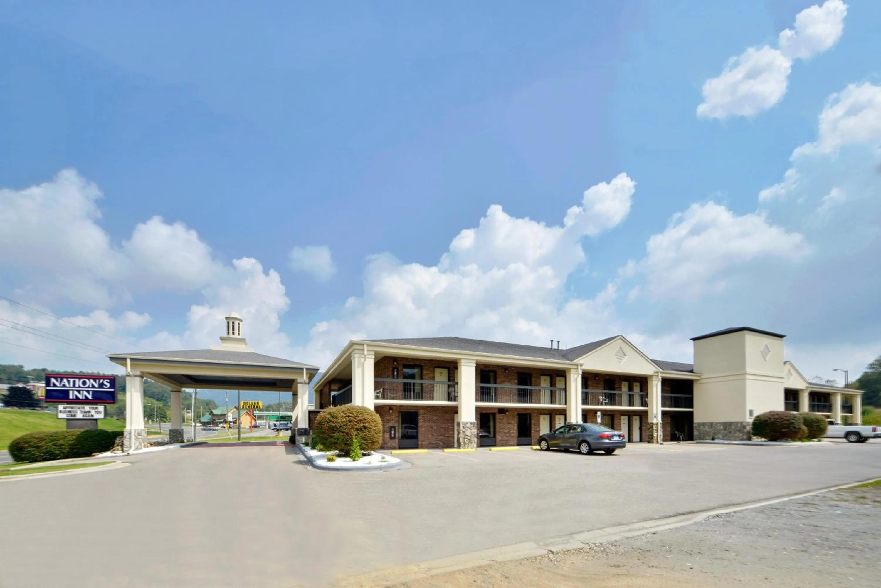 Facade/entrance in Nations Inn - West Jefferson
