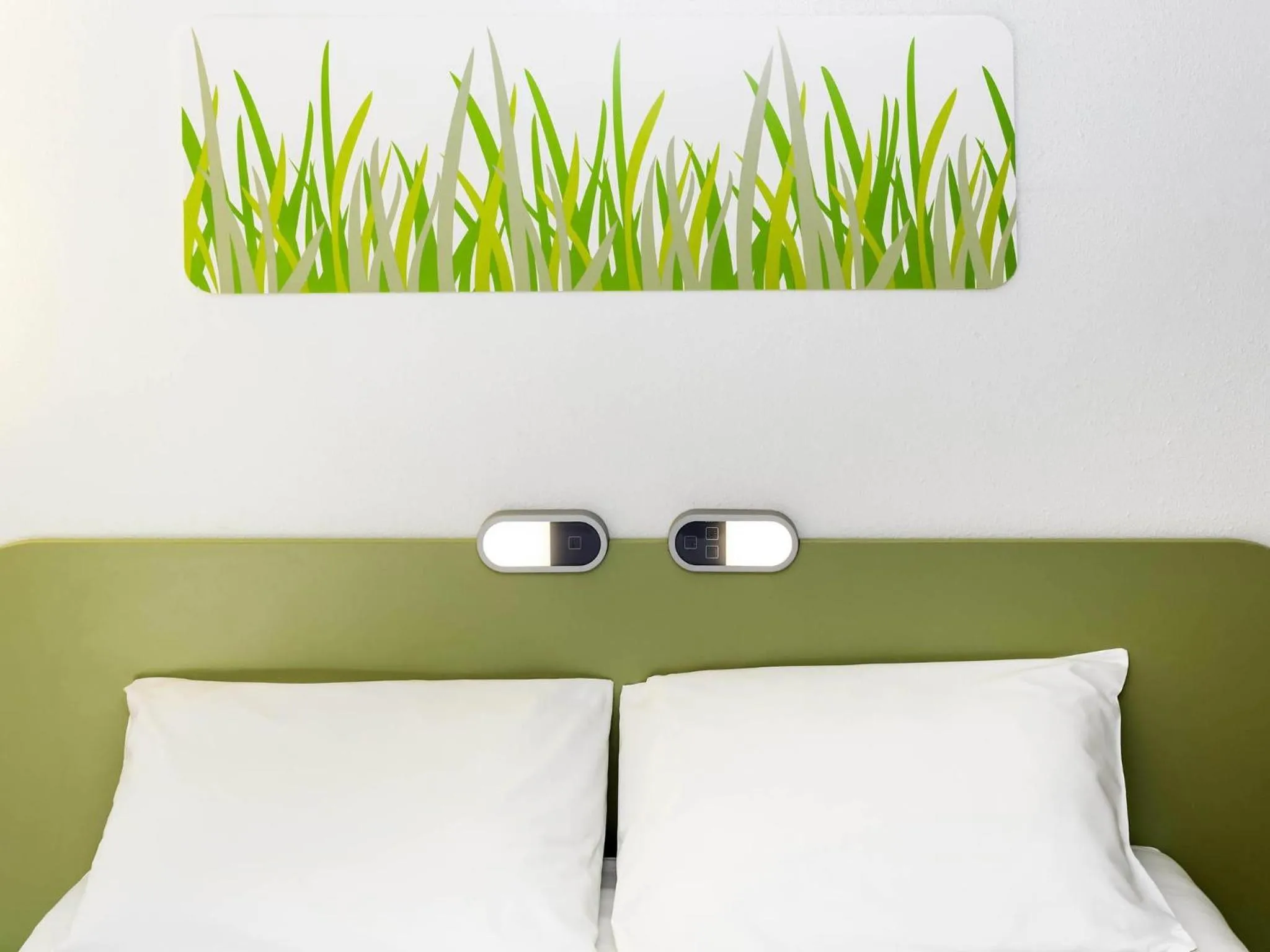 Bedroom, Bed in Ibis budget Lorient Caudan