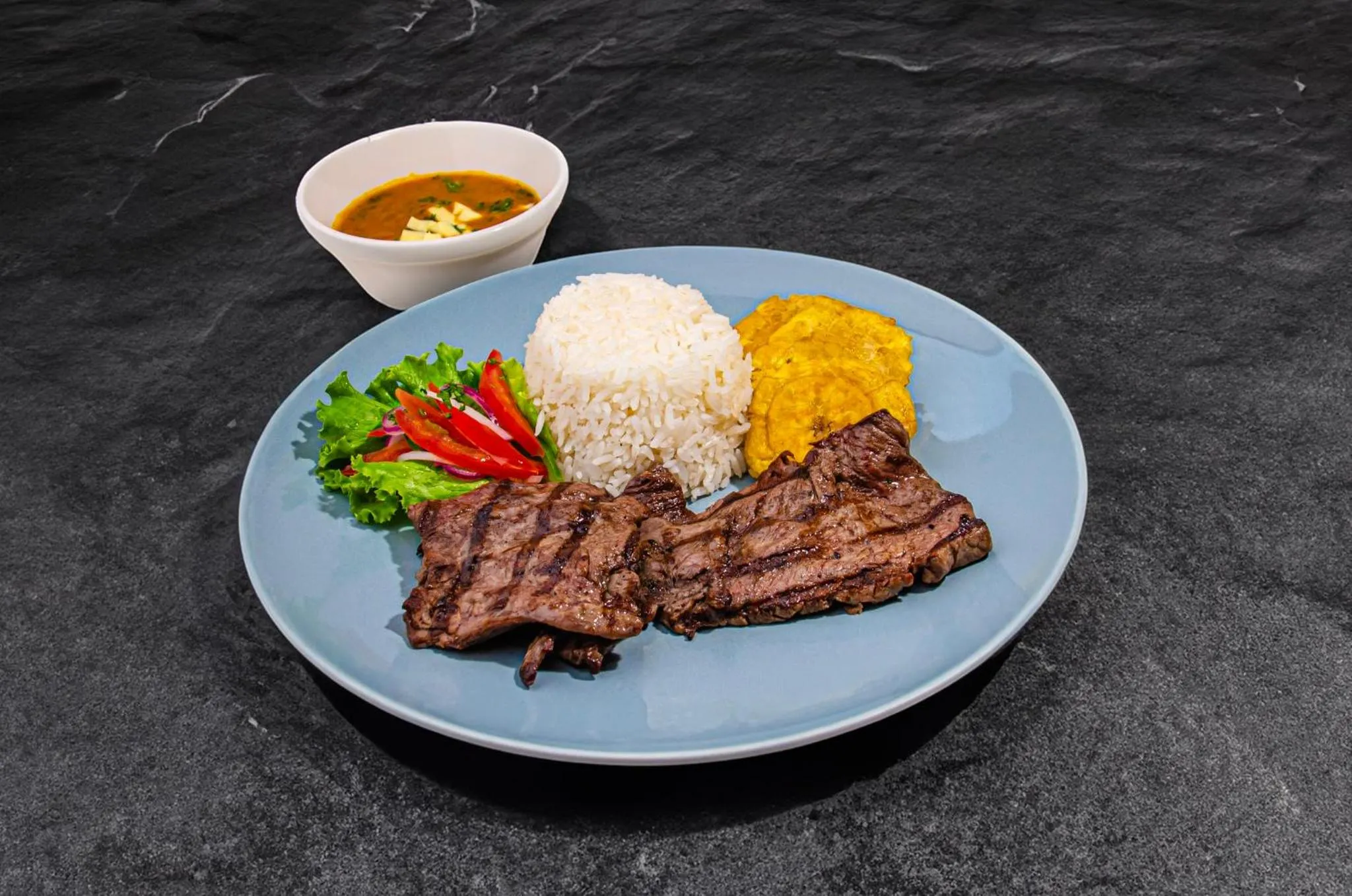 Restaurant/places to eat in Holiday Inn Guayaquil Airport by IHG