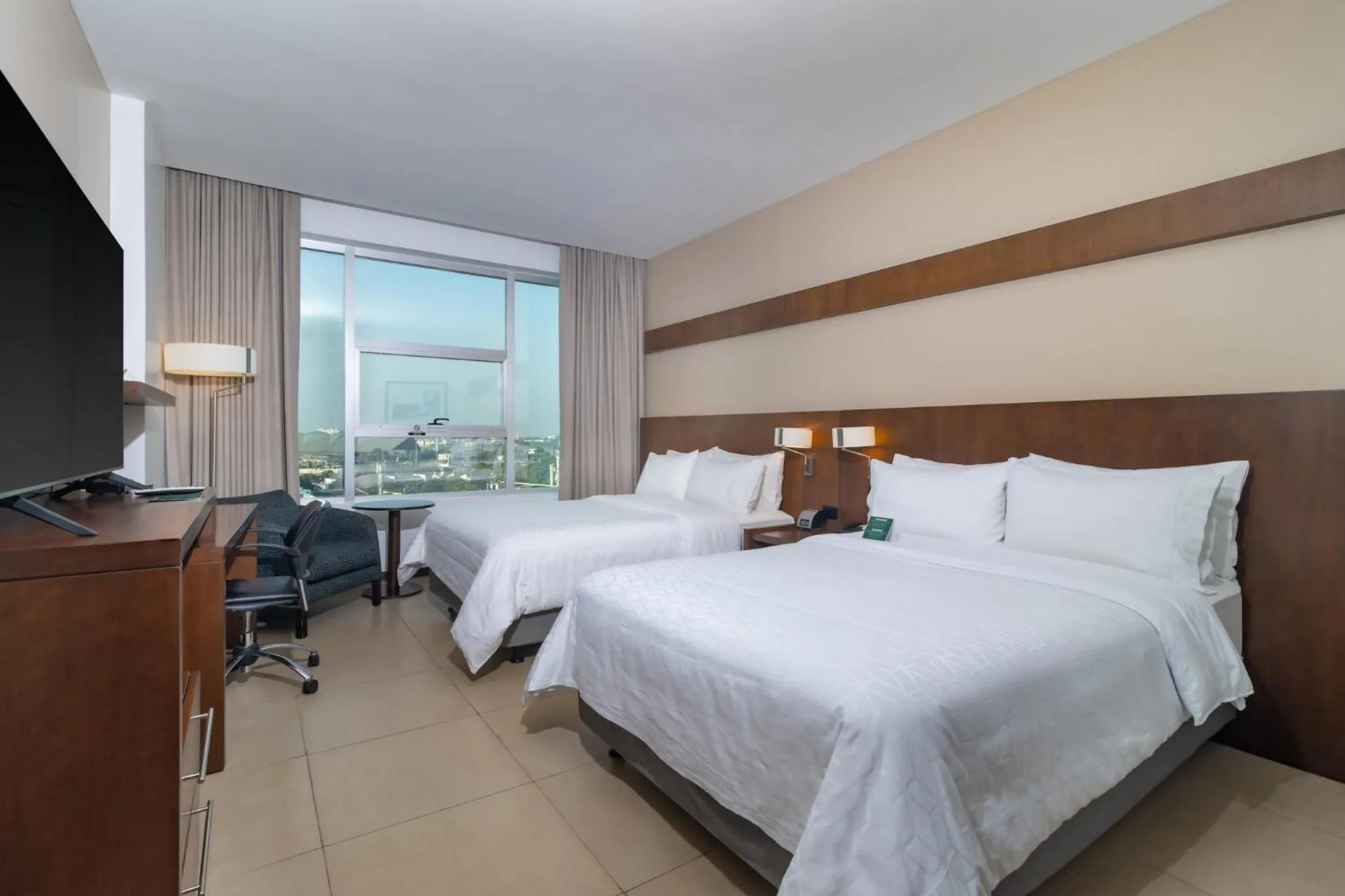 Photo of the whole room, Bed in Holiday Inn Guayaquil Airport by IHG