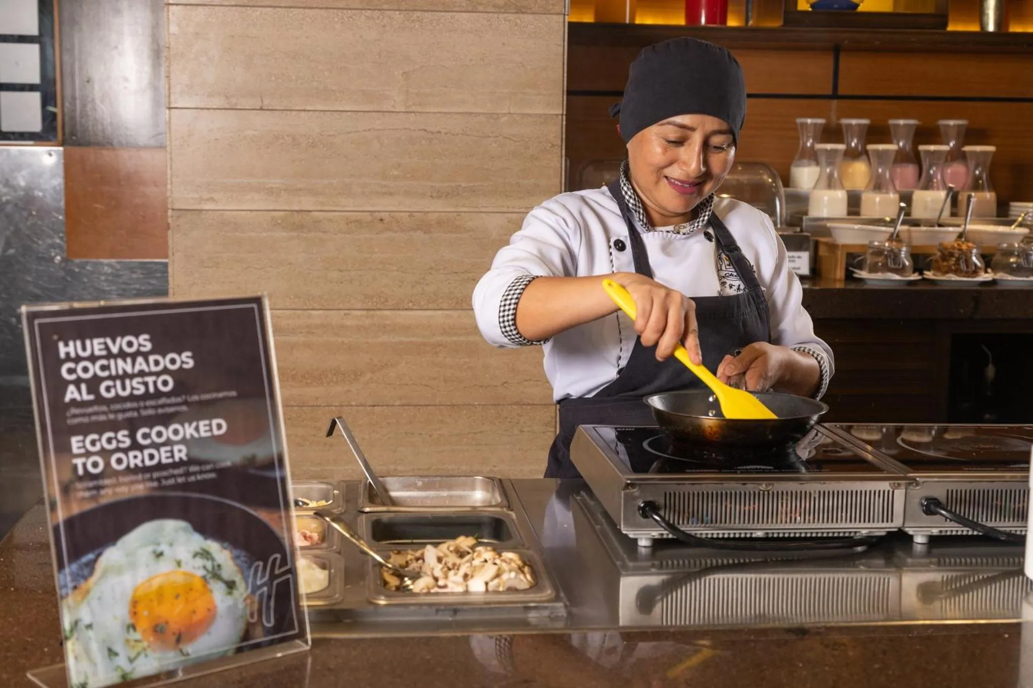 Breakfast in Holiday Inn Guayaquil Airport by IHG