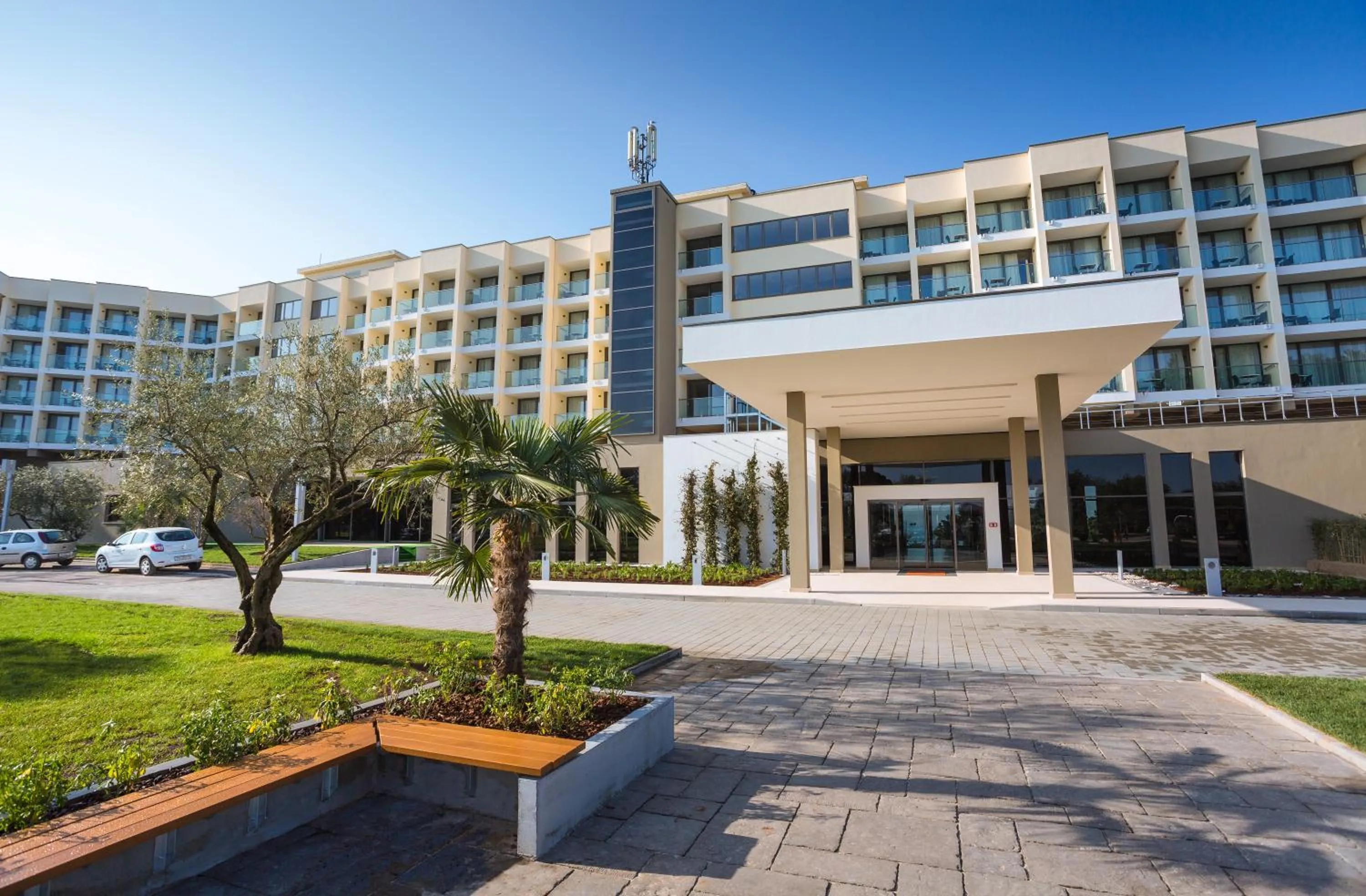 Facade/entrance in Hotel Materada Plava Laguna