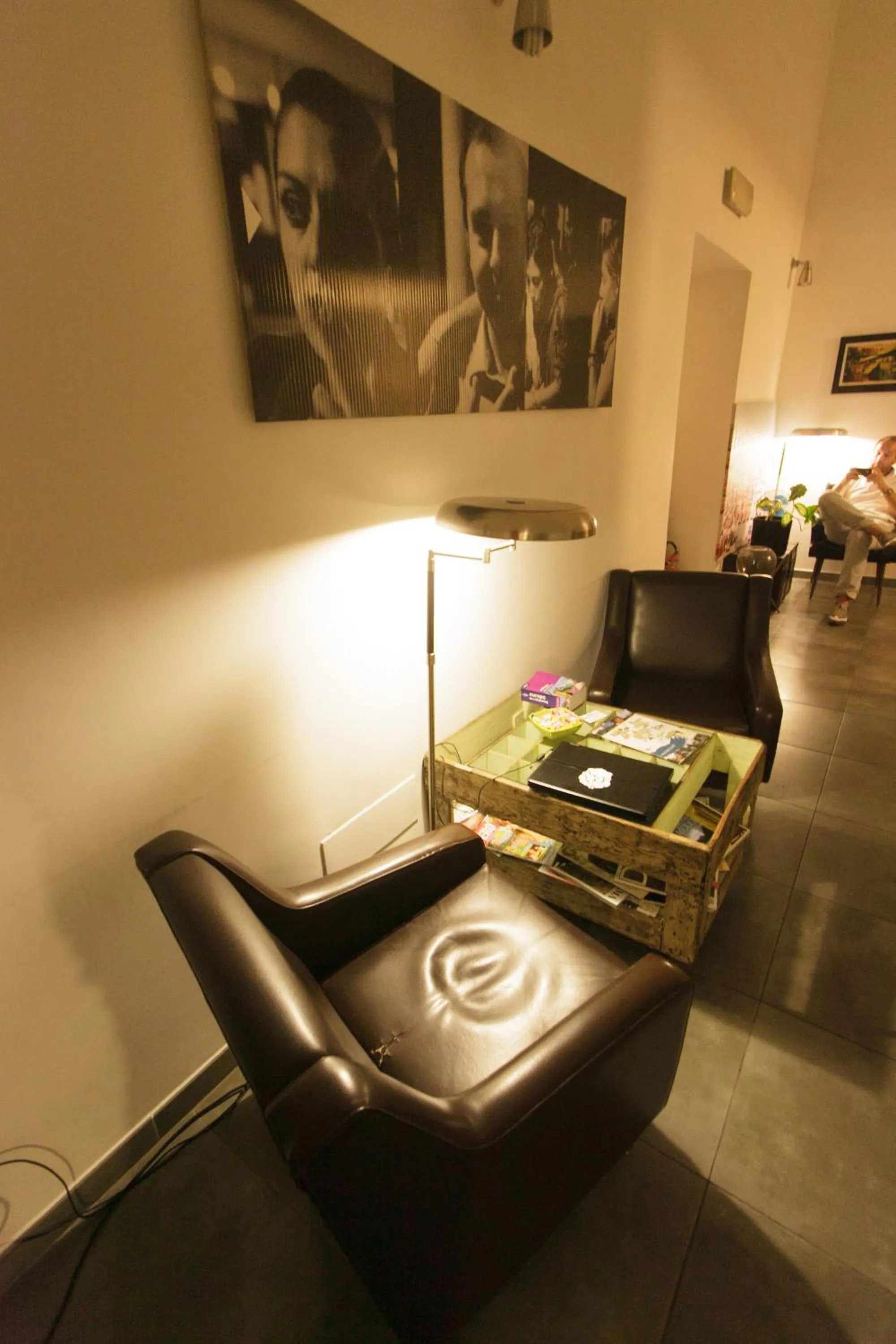 TV and multimedia in Mr Frills