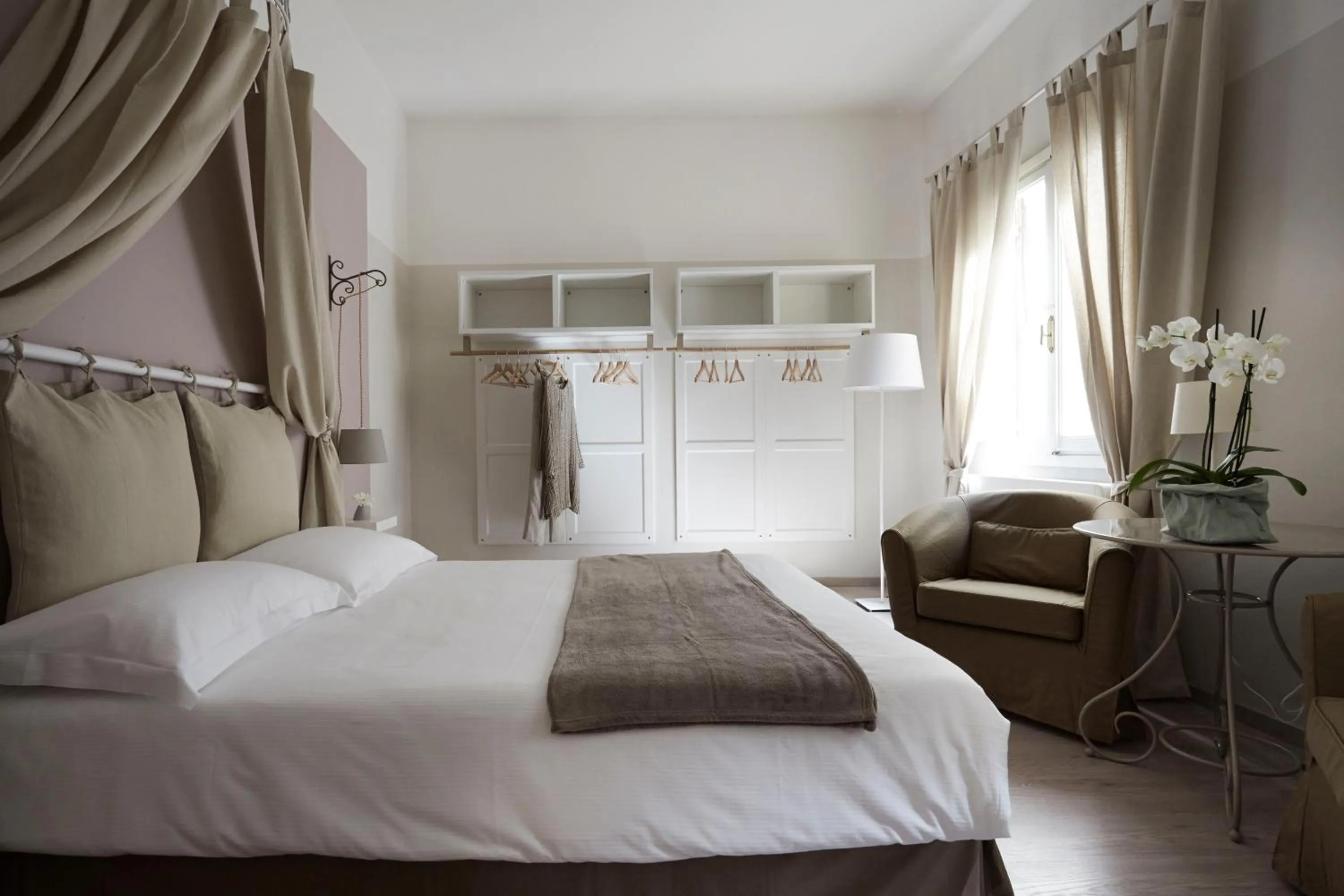 Bedroom, Bed in Yome - Your Home in Florence