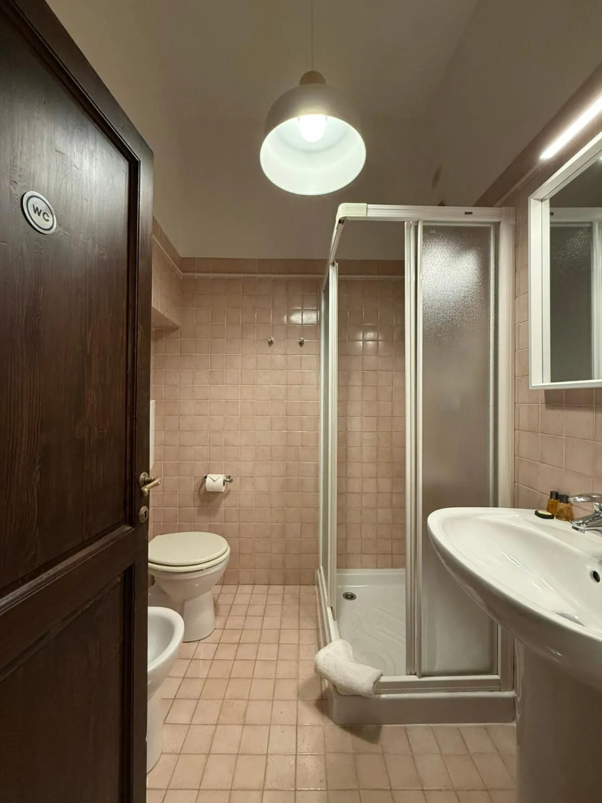 Bathroom in Yome - Your Home in Florence
