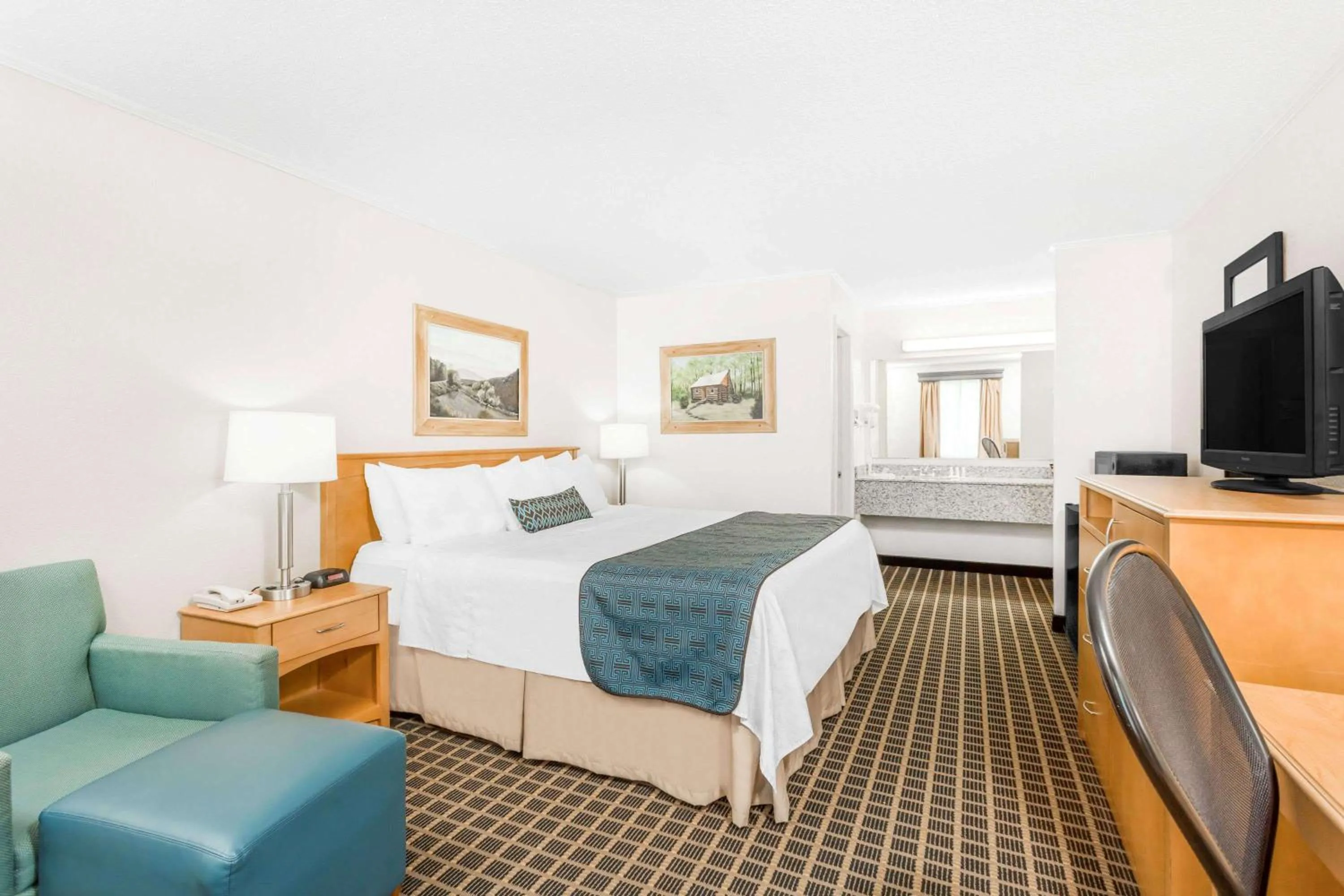 Photo of the whole room in Days Inn by Wyndham Jefferson